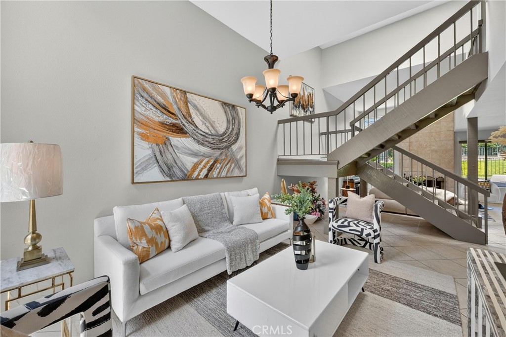 525 Riviera Court