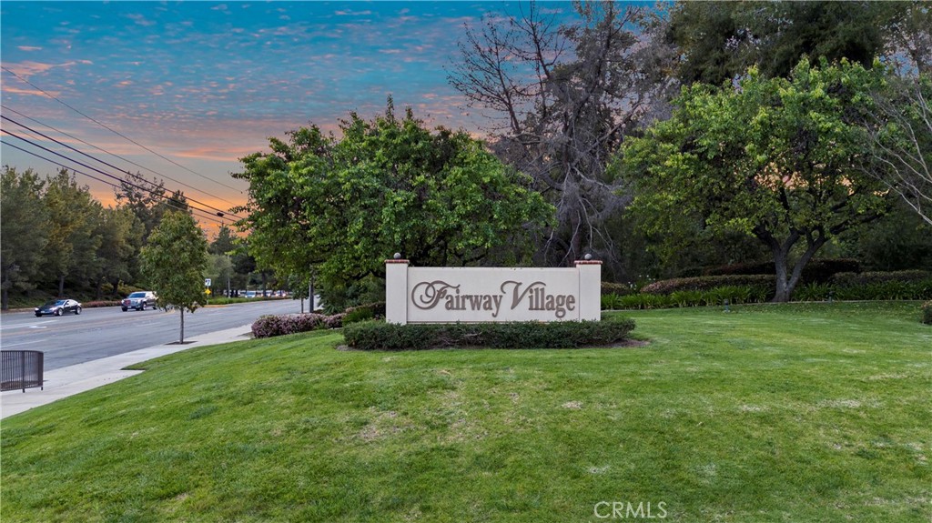 525 Riviera Court