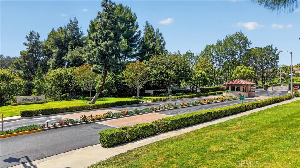 525 Riviera Court
