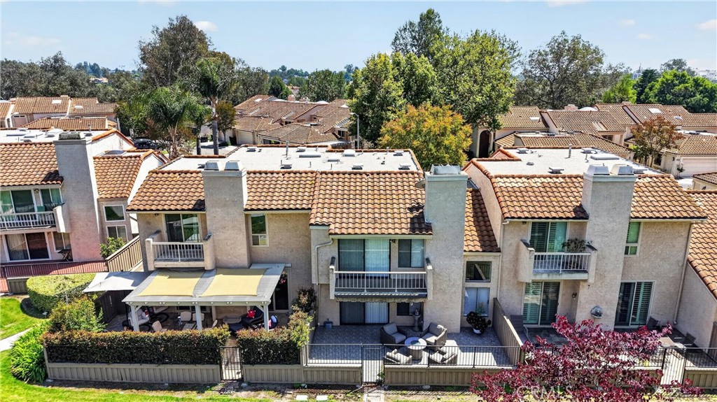 525 Riviera Court