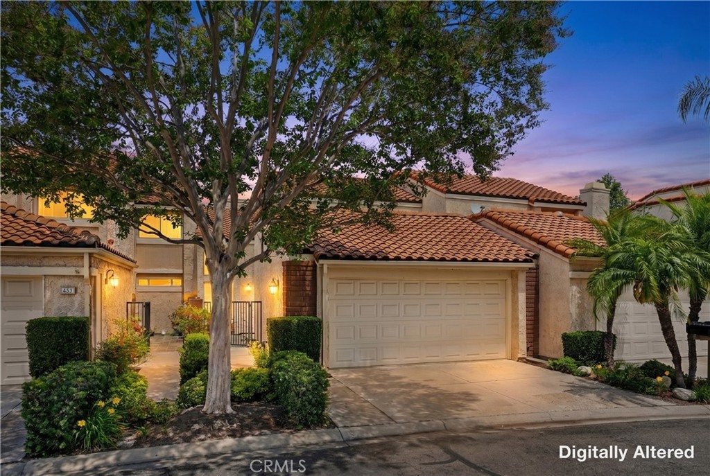 525 Riviera Court