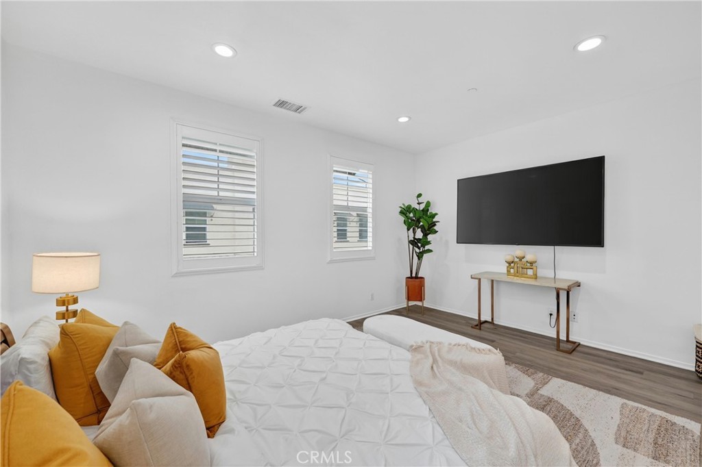 5724 Spring