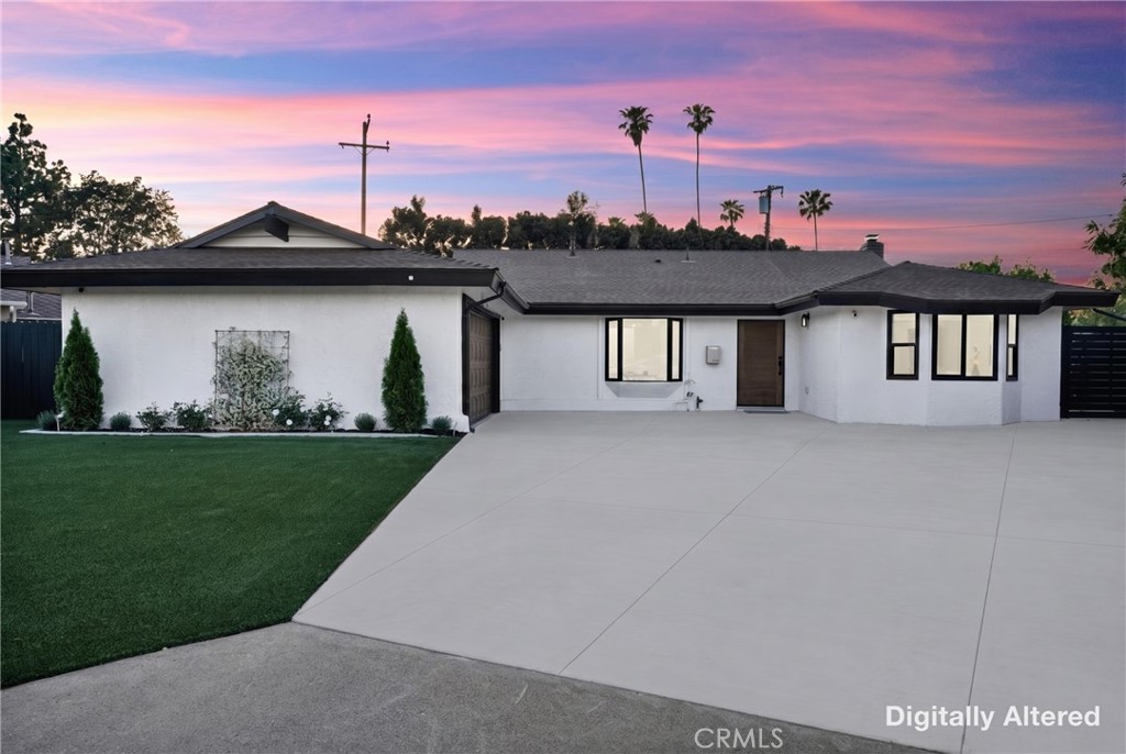 737 Paseo Place