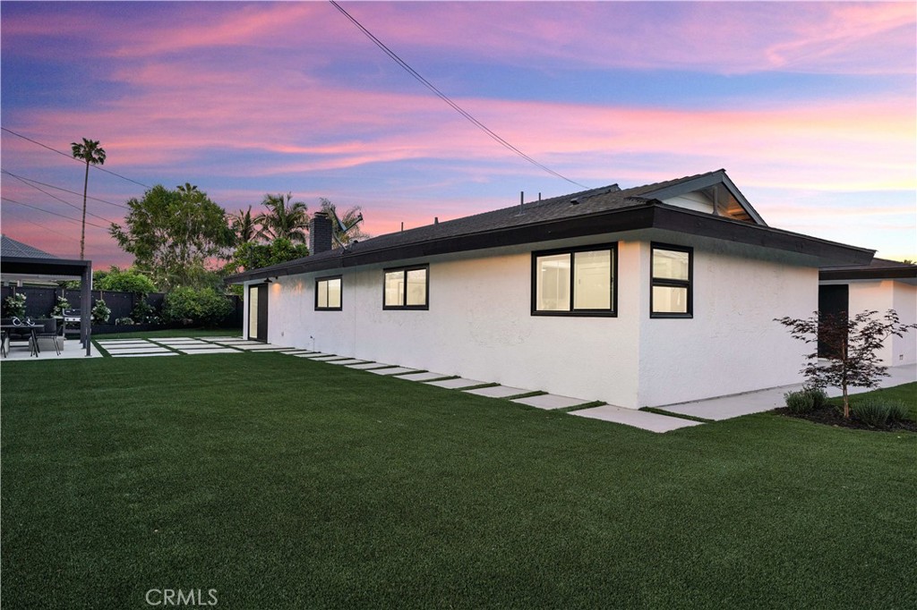 737 Paseo Place