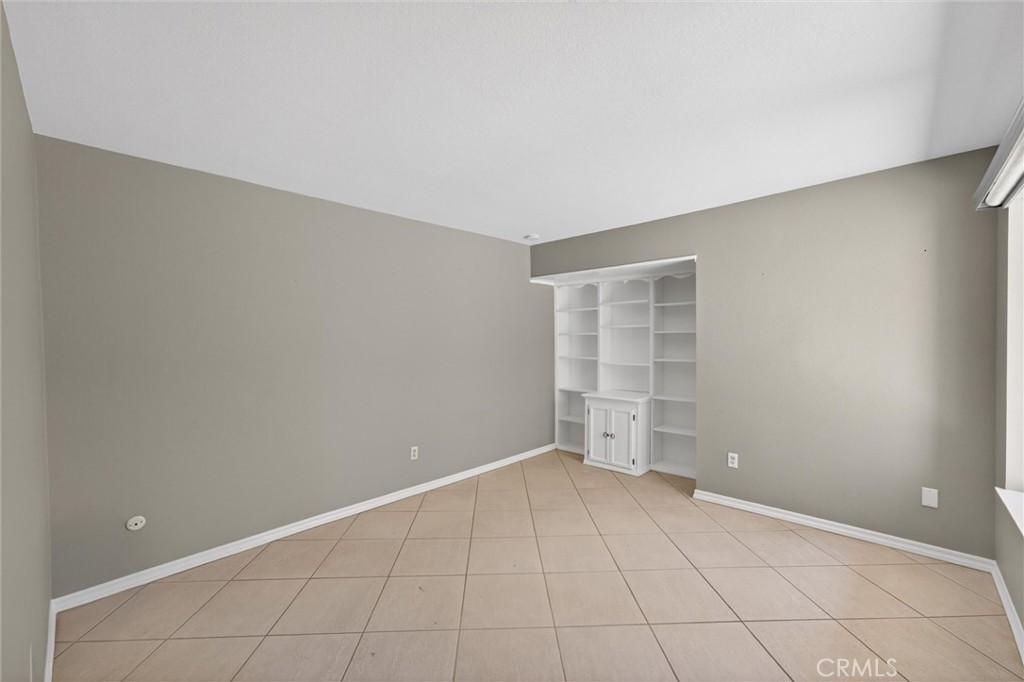 525 Riviera Court