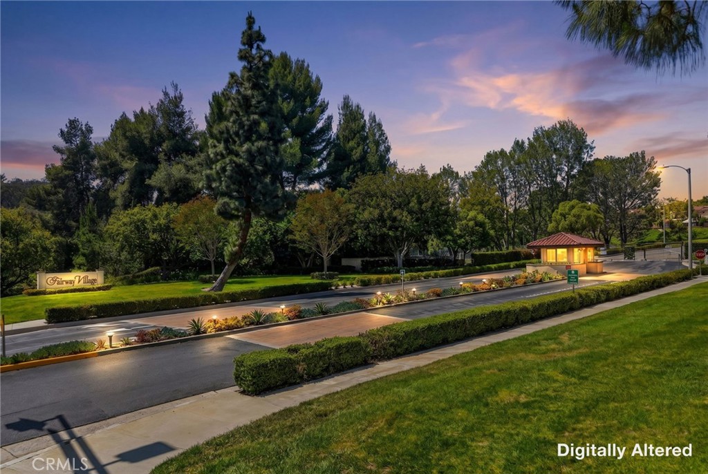 525 Riviera Court