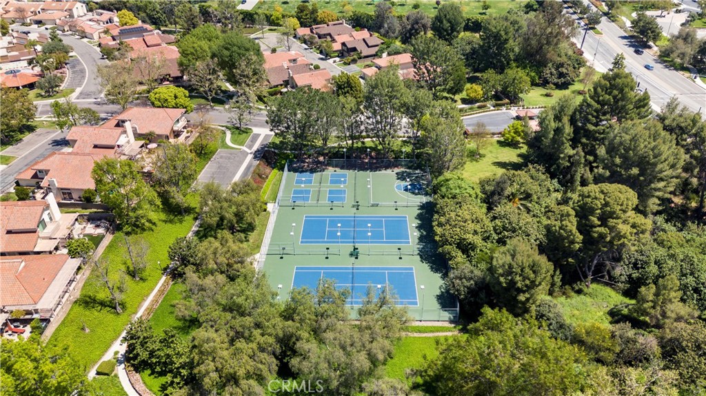 525 Riviera Court