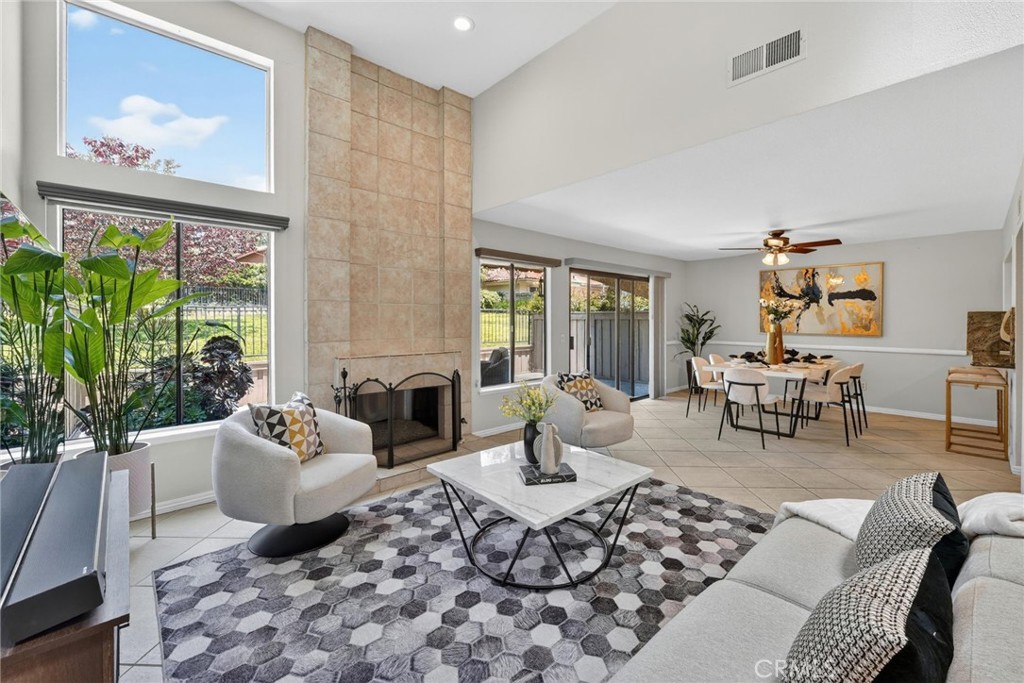 525 Riviera Court