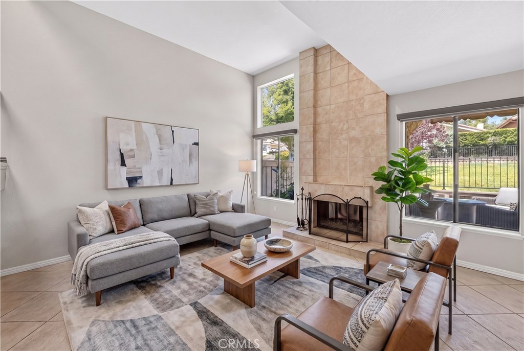 525 Riviera Court