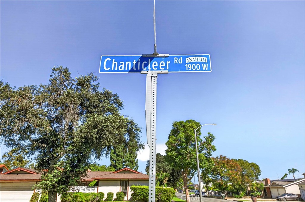 1903 W Chanticleer Road