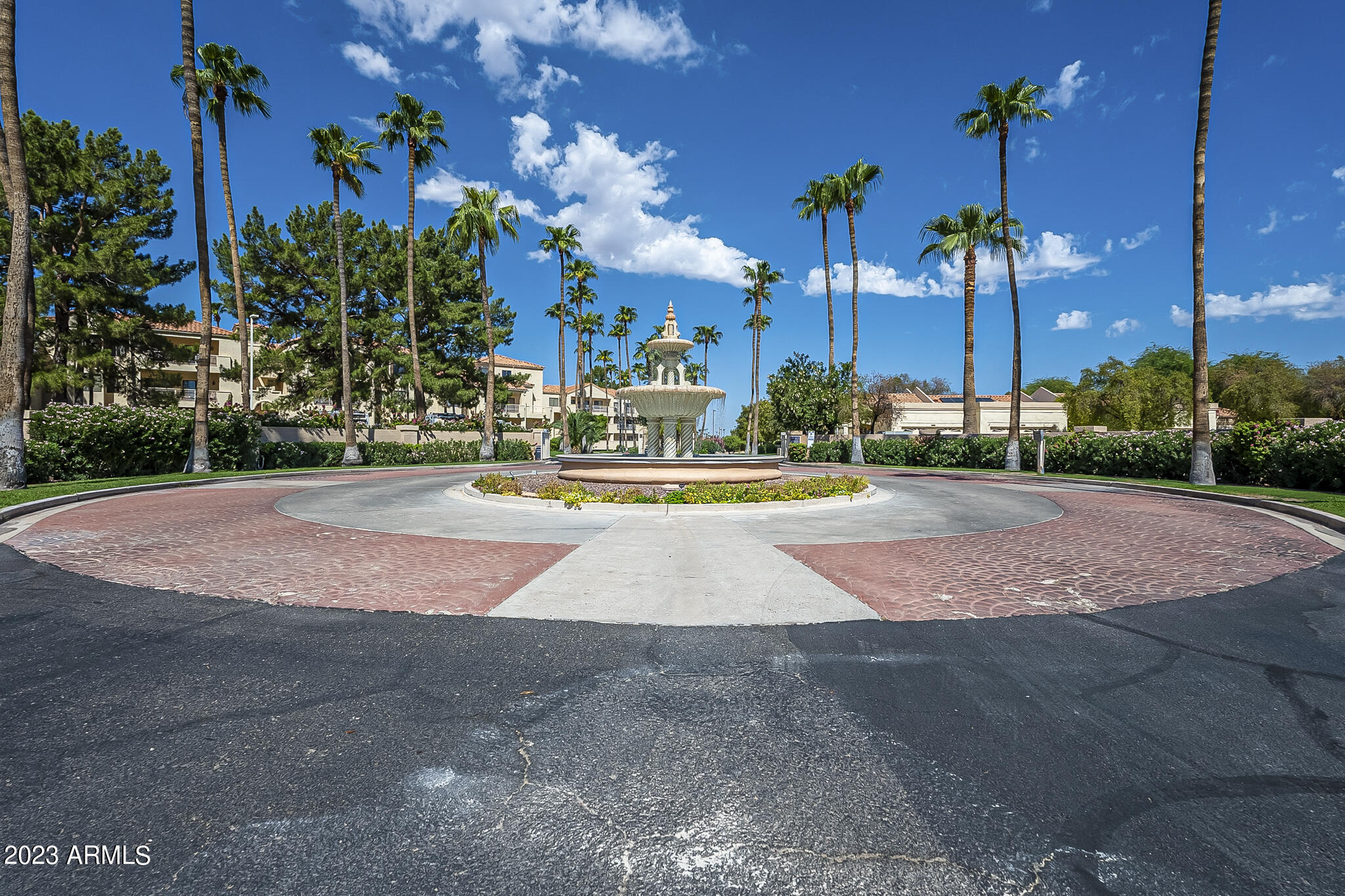 19400 N WESTBROOK Parkway, 340