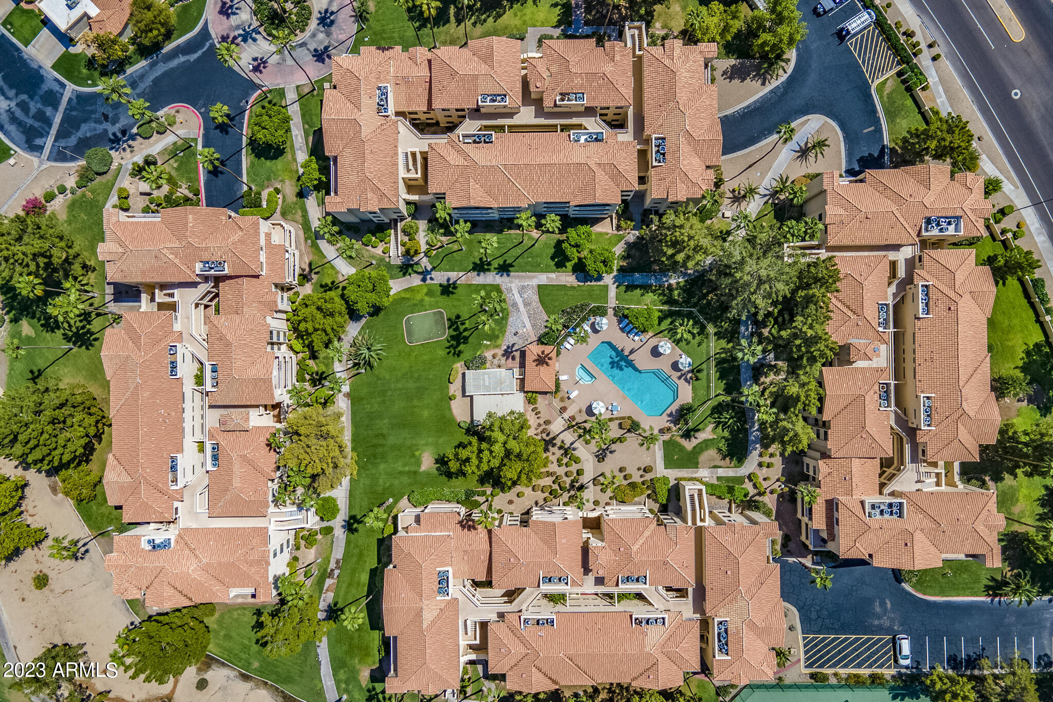 19400 N WESTBROOK Parkway, 340