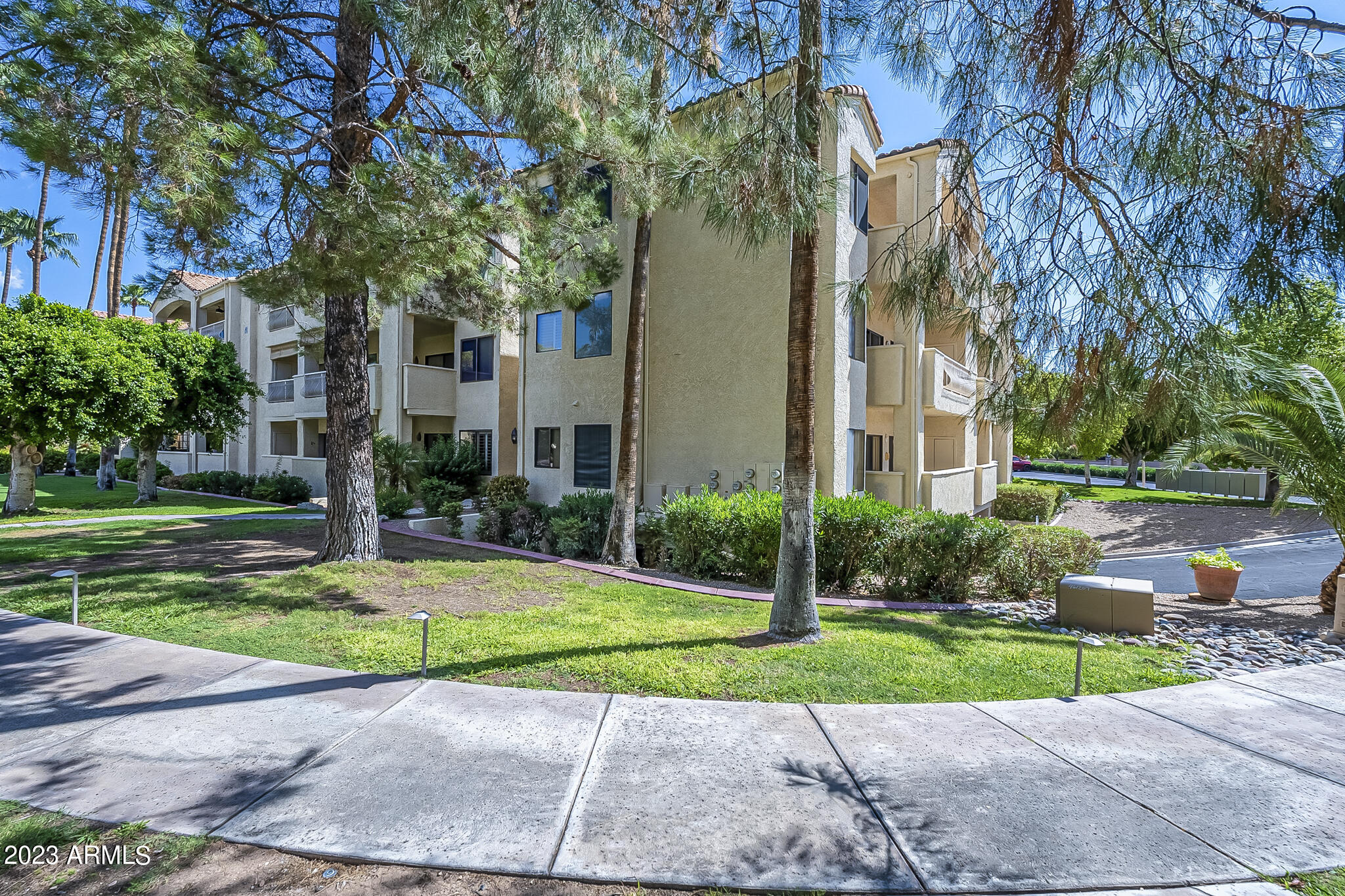 19400 N WESTBROOK Parkway, 340
