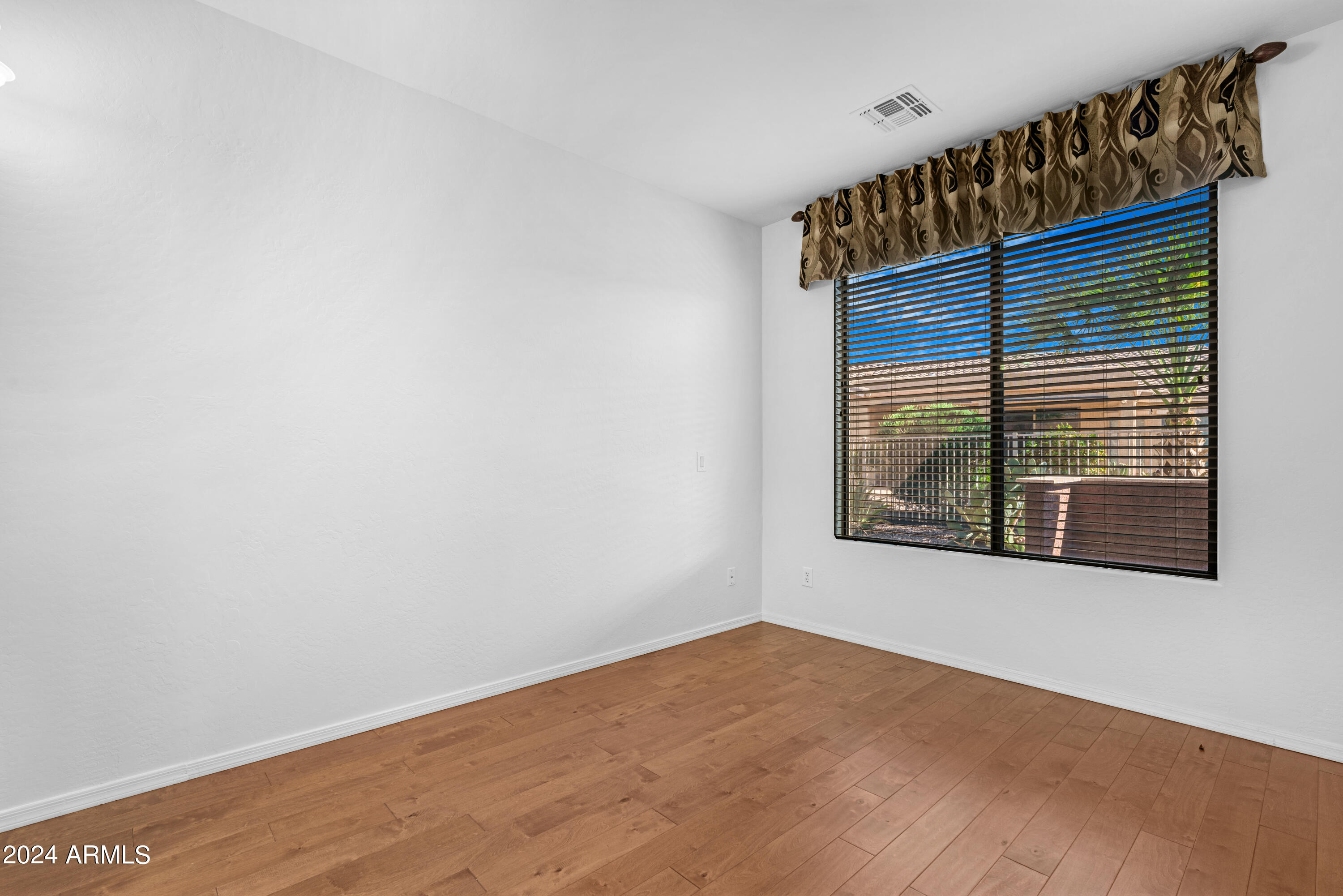 42559 W NORTH STAR Drive