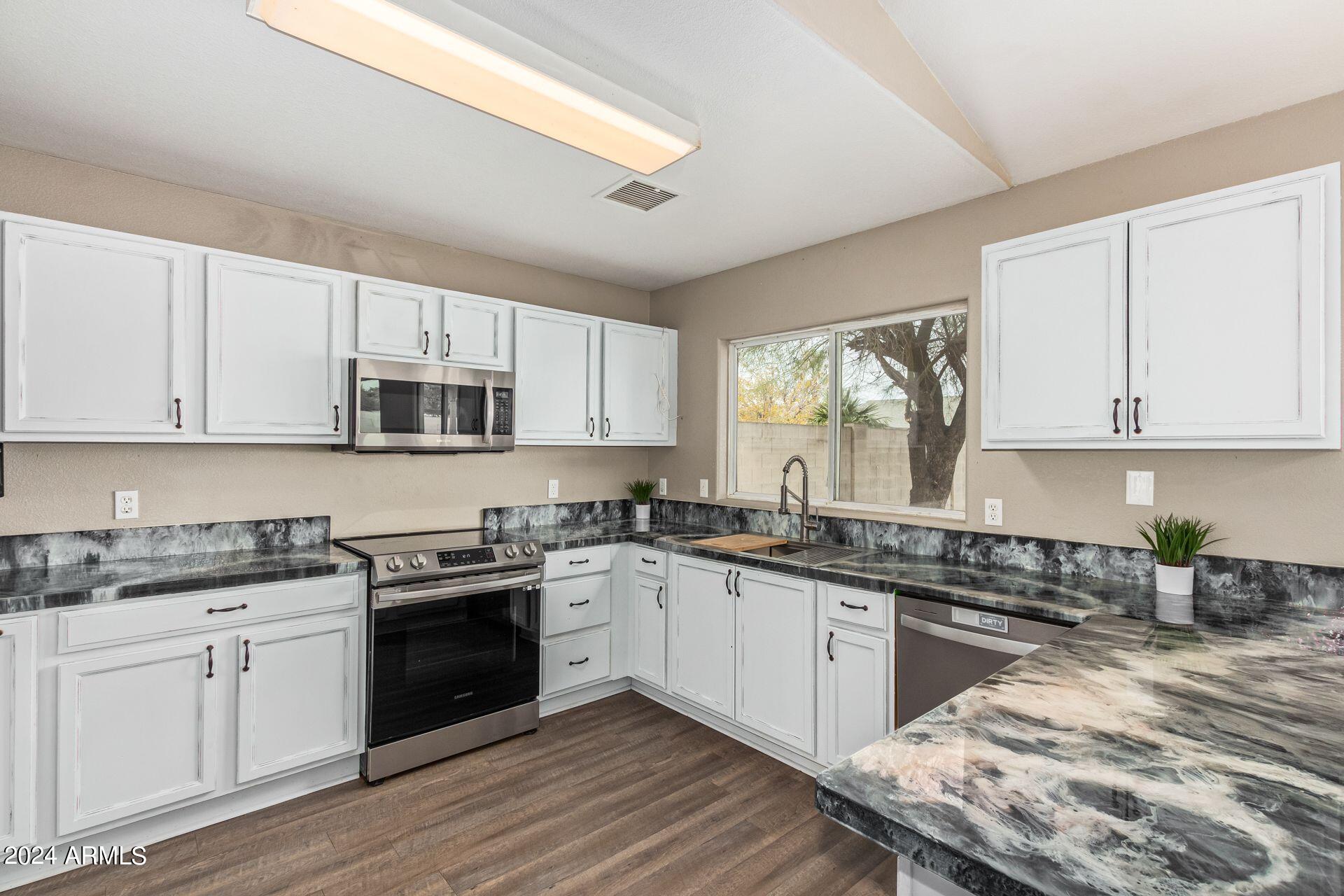 1362 E AUTUMN SAGE Trail