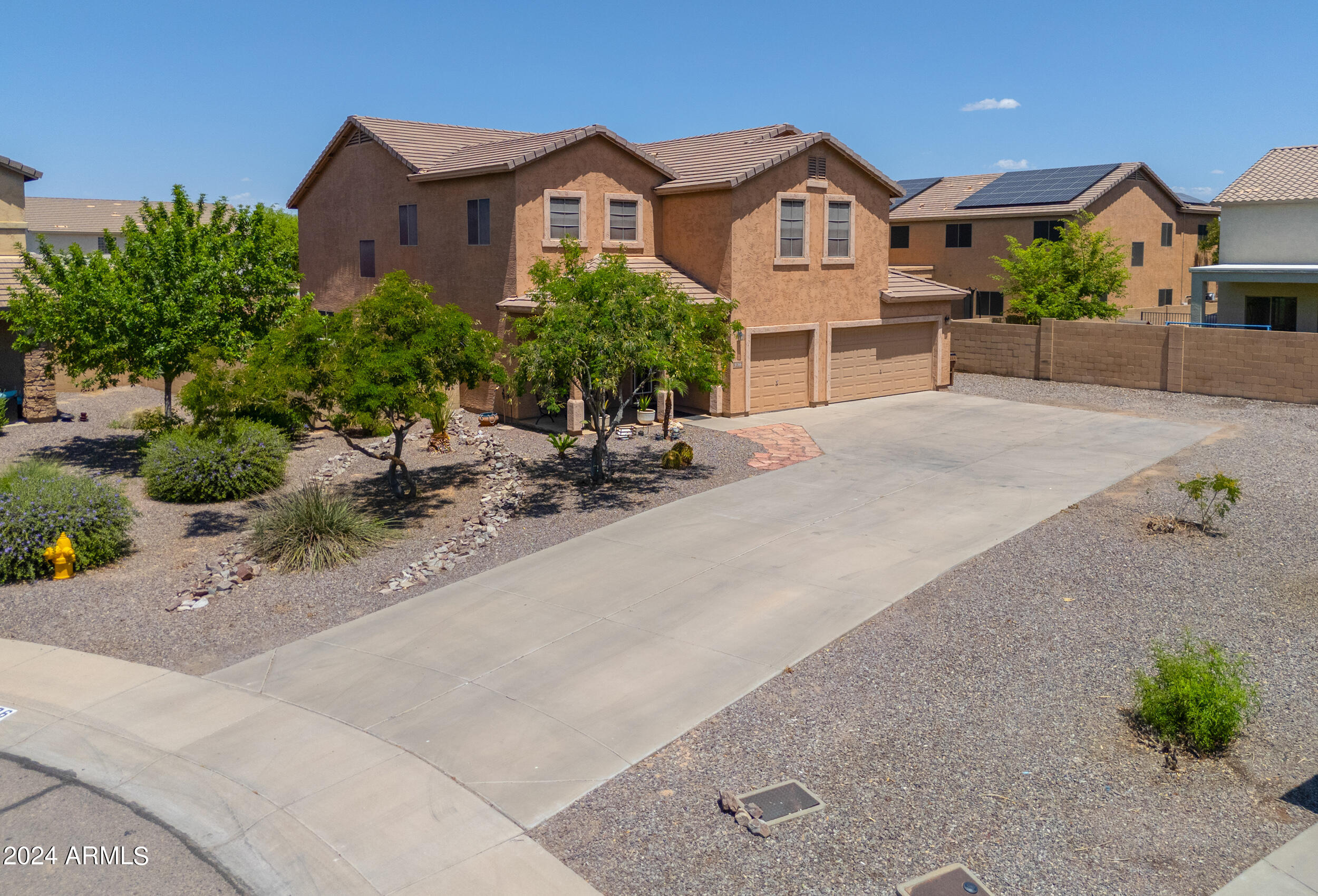 936 E KAPASI Lane