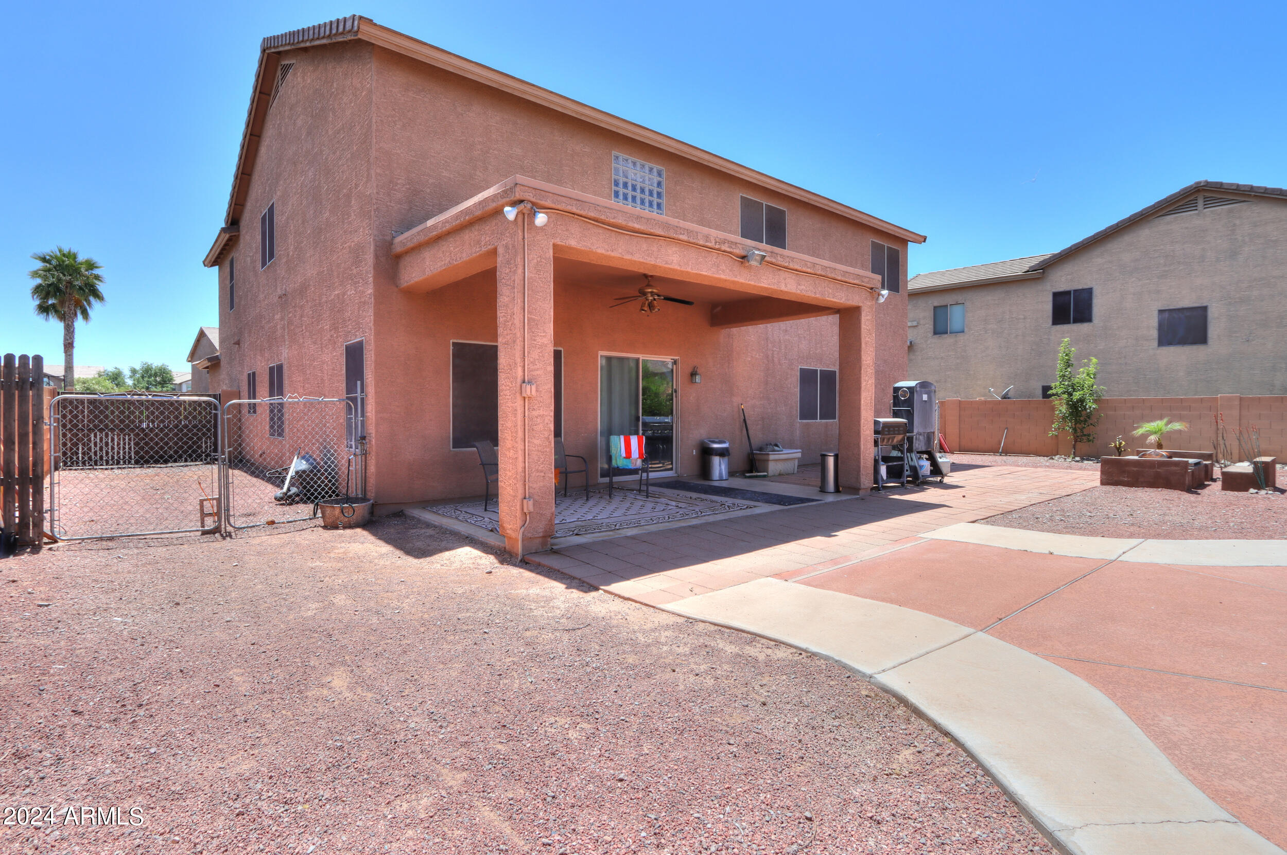 936 E KAPASI Lane