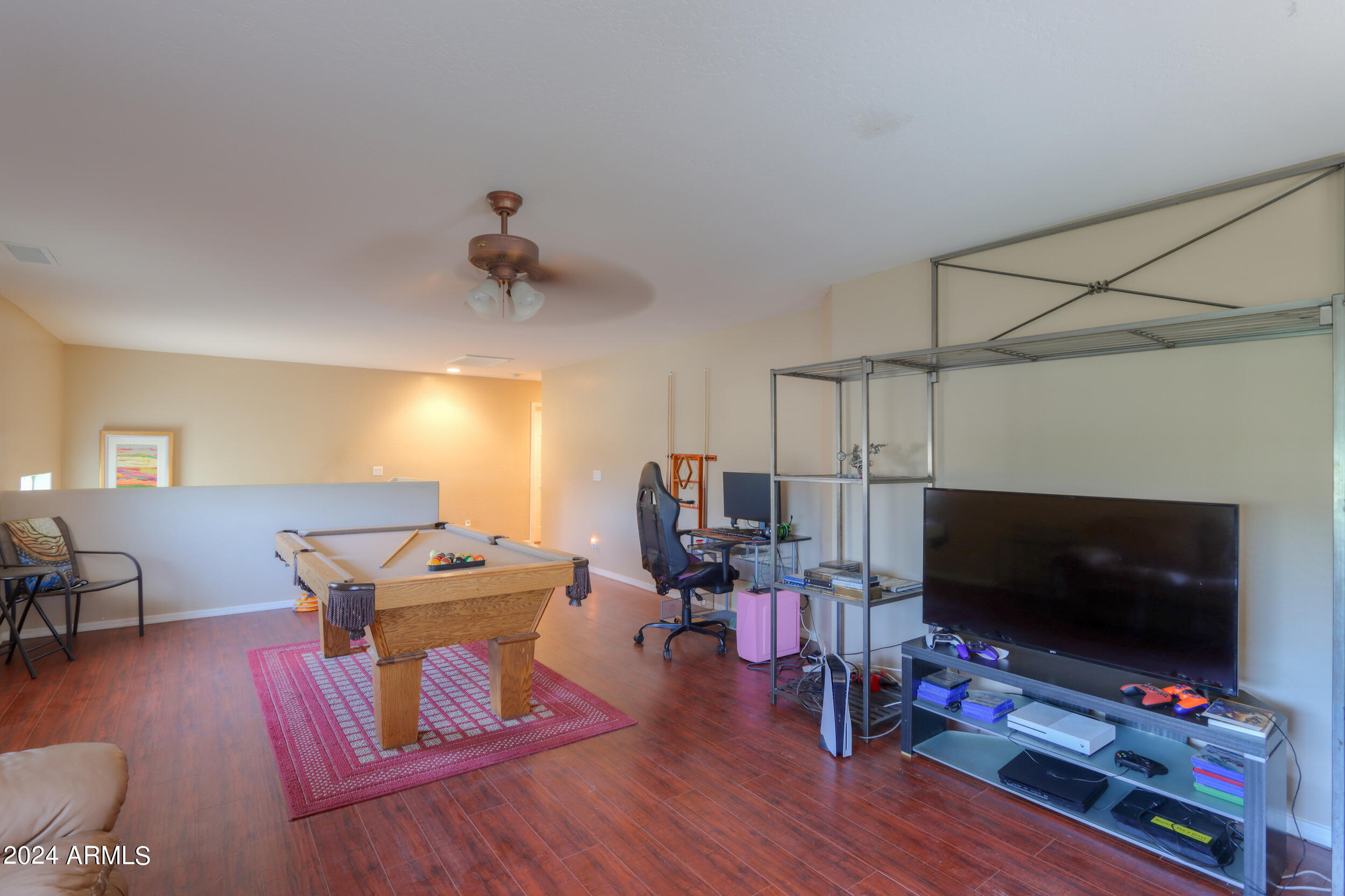 936 E KAPASI Lane