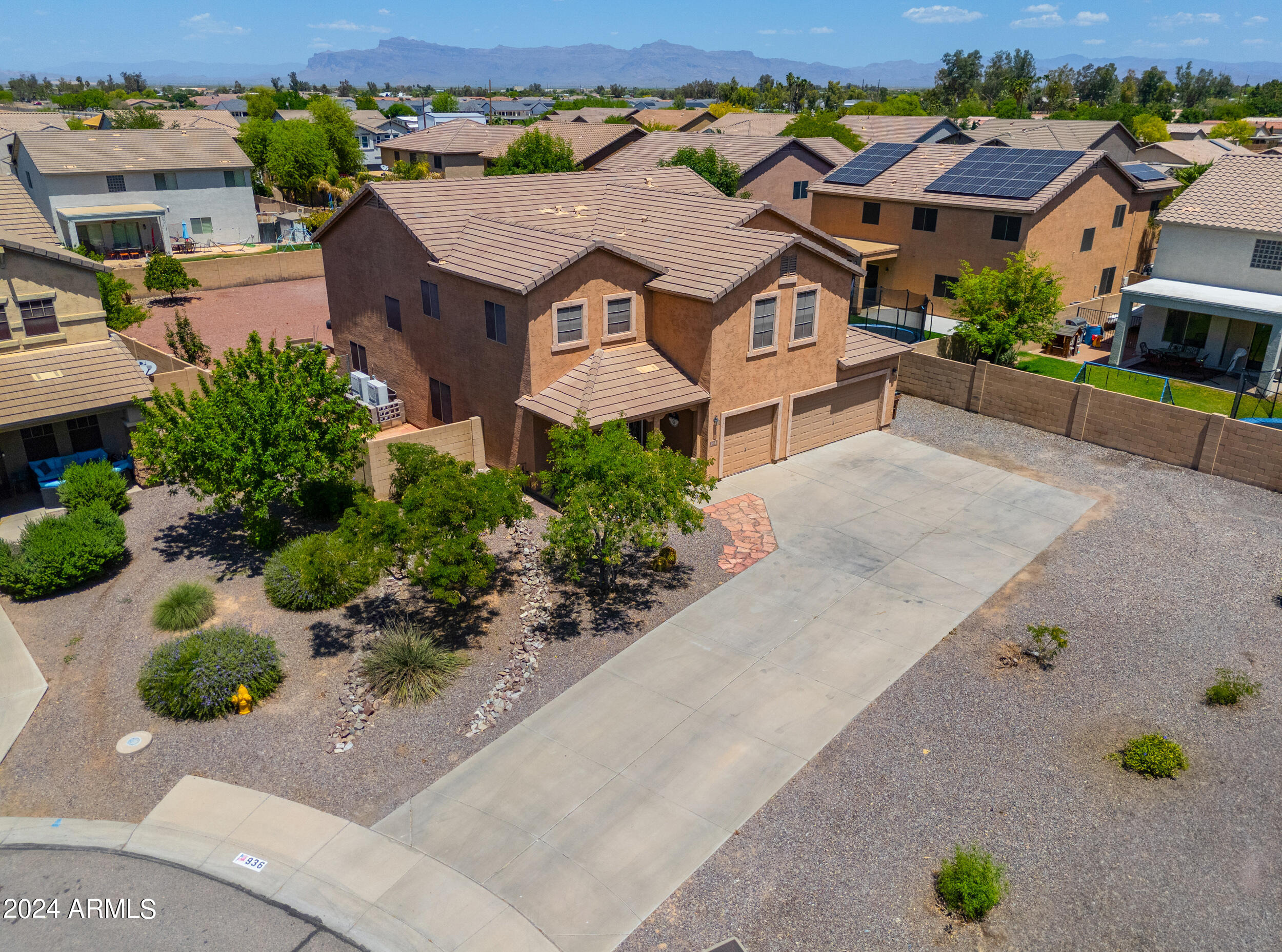 936 E KAPASI Lane