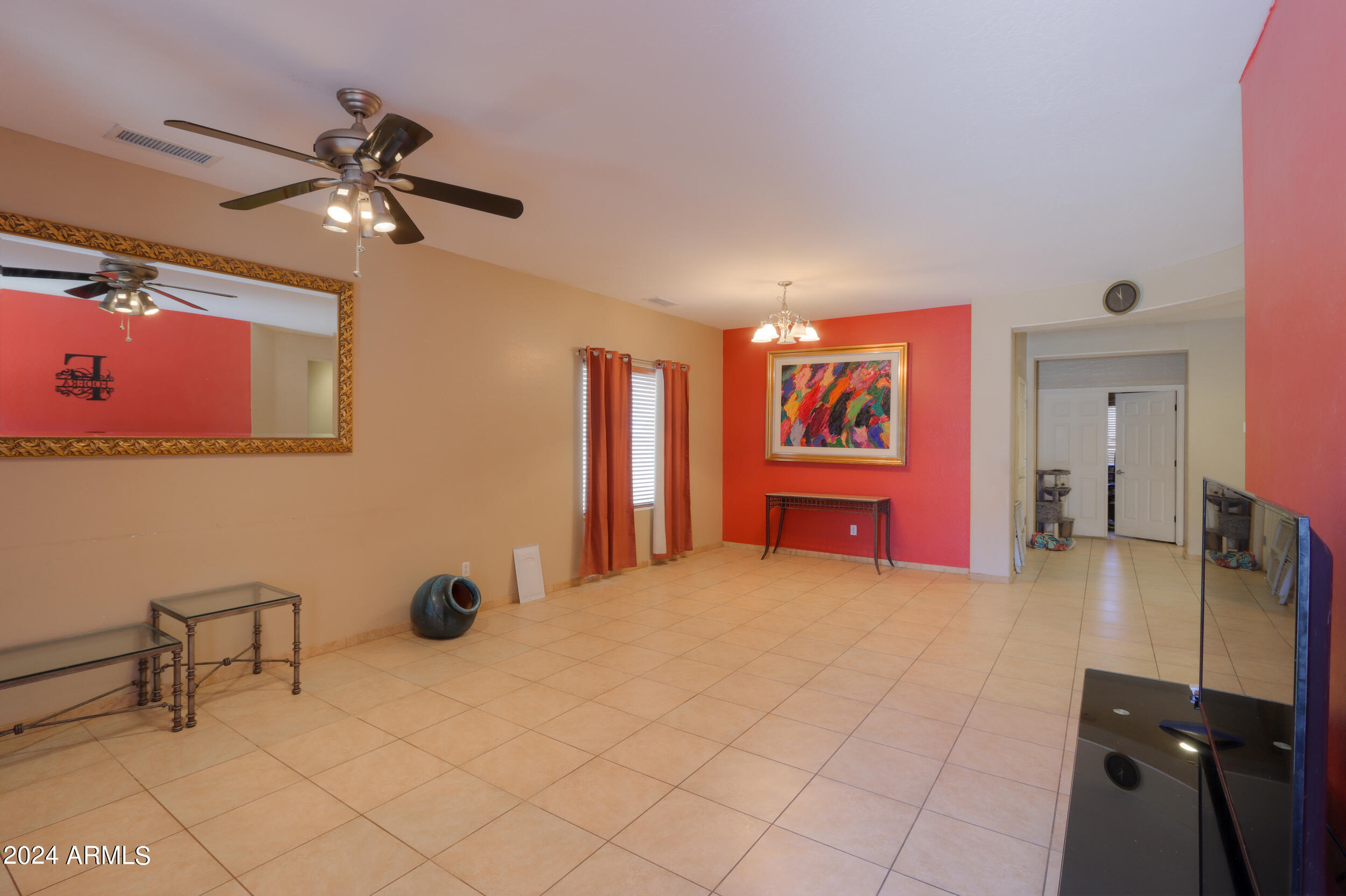 936 E KAPASI Lane