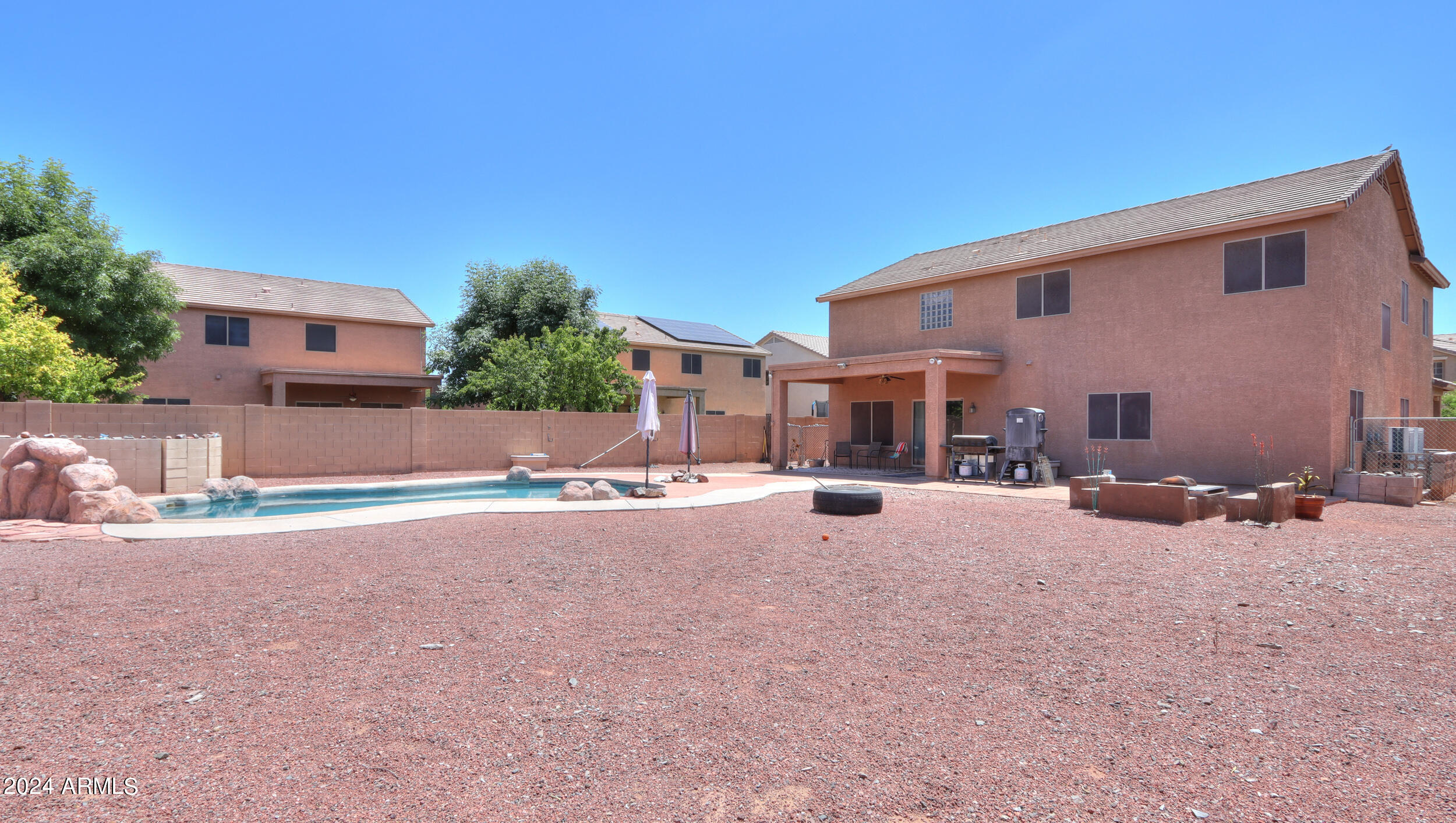 936 E KAPASI Lane