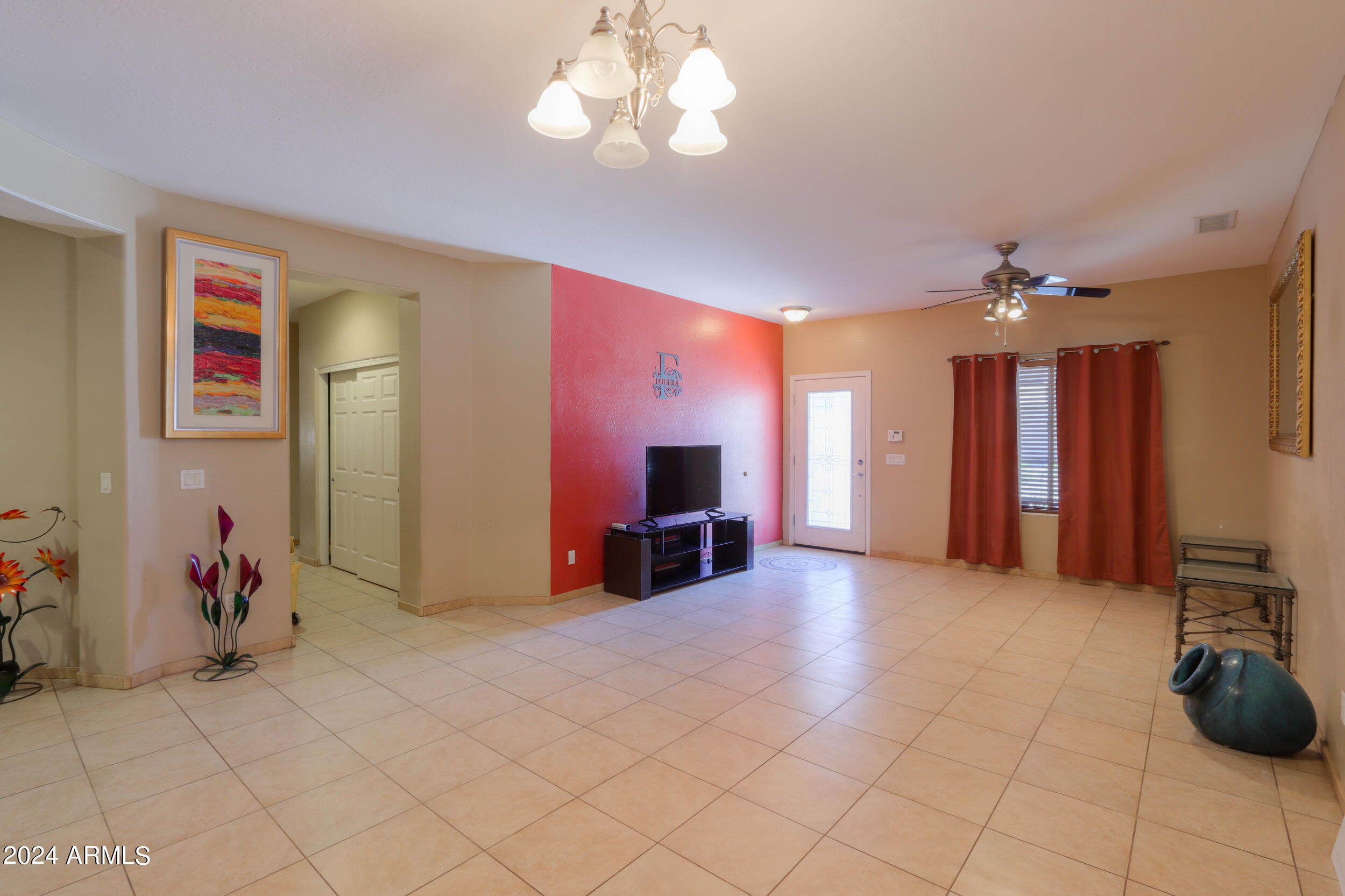 936 E KAPASI Lane