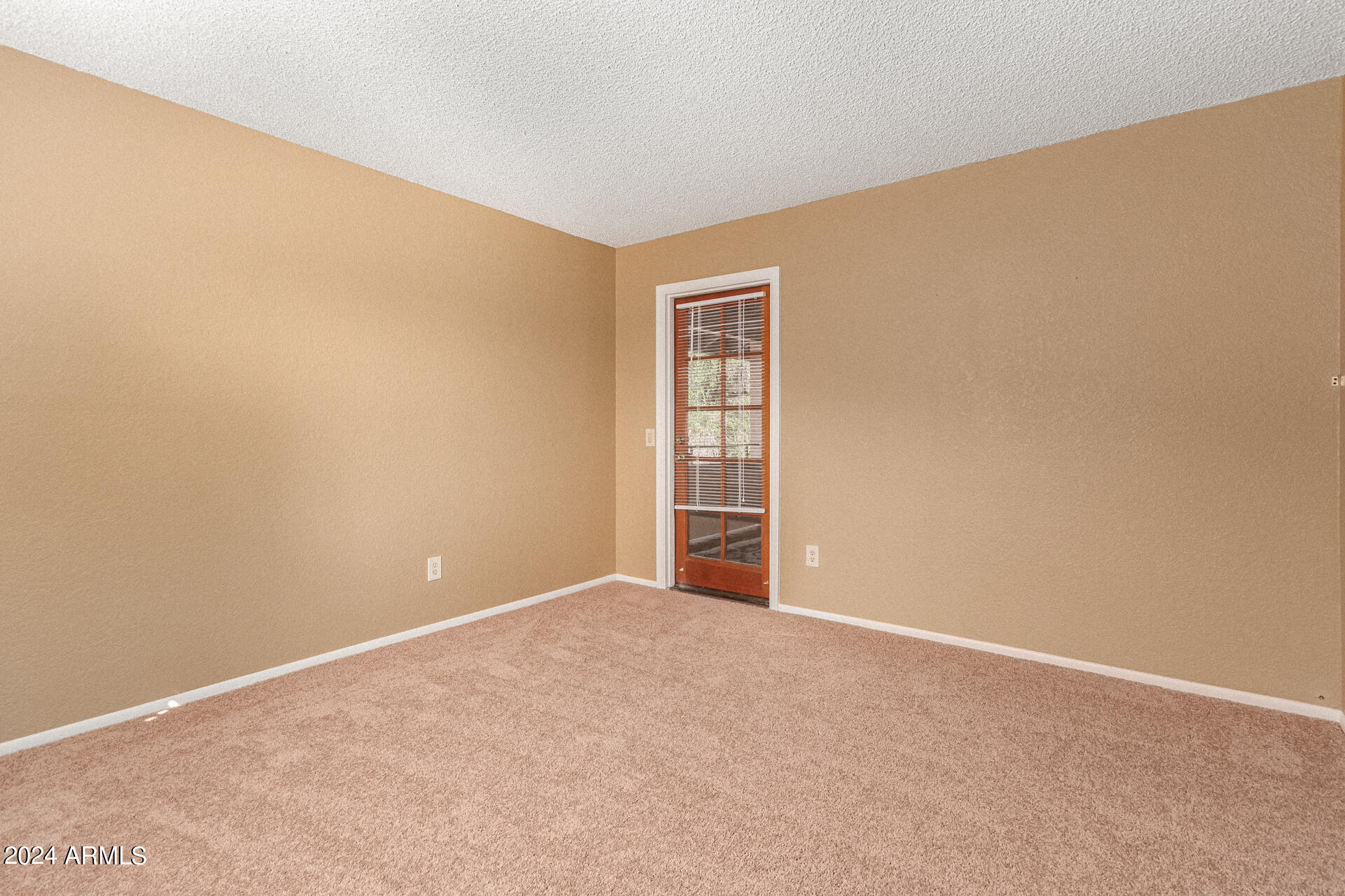 2146 W ISABELLA Avenue, 205