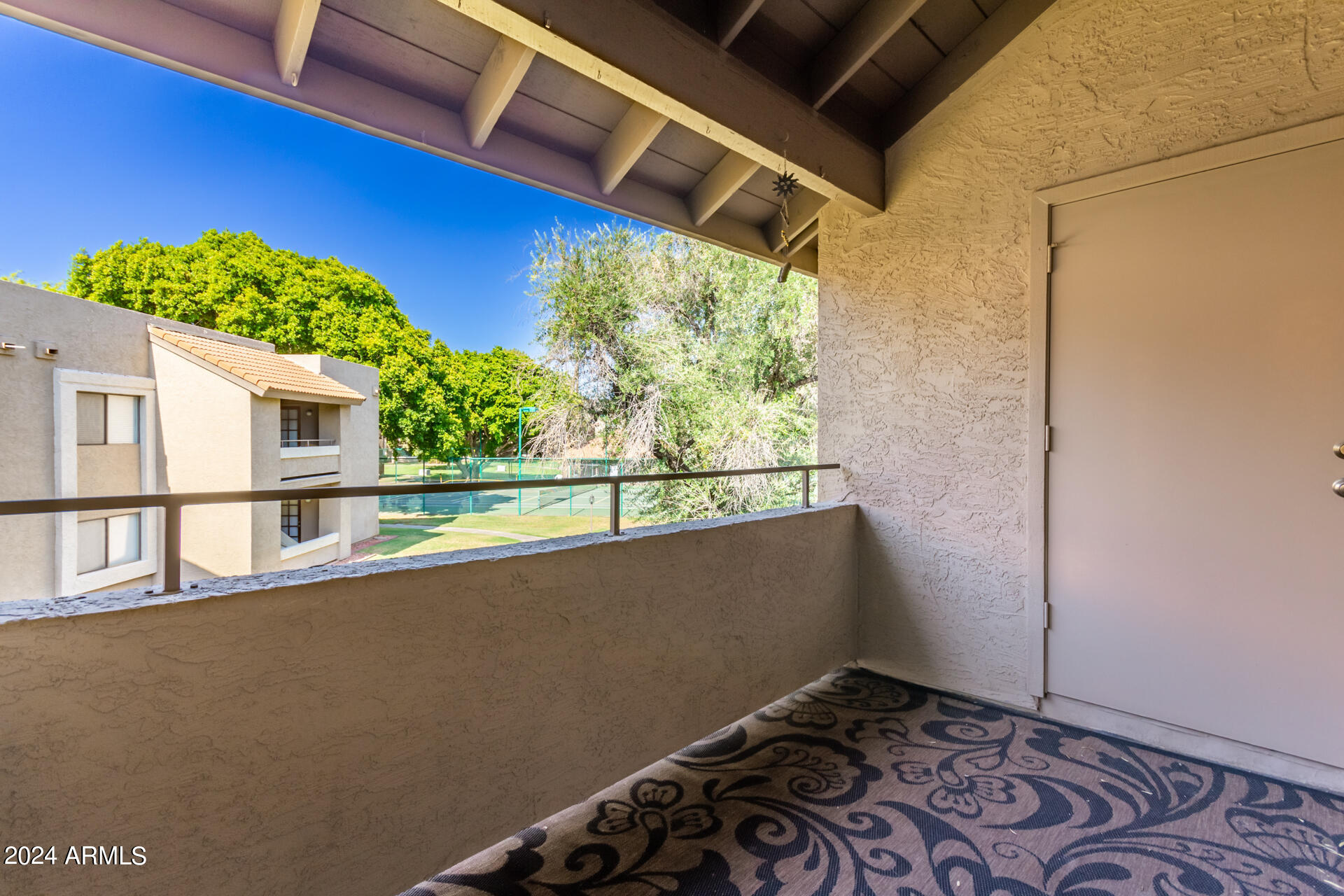 2146 W ISABELLA Avenue, 205