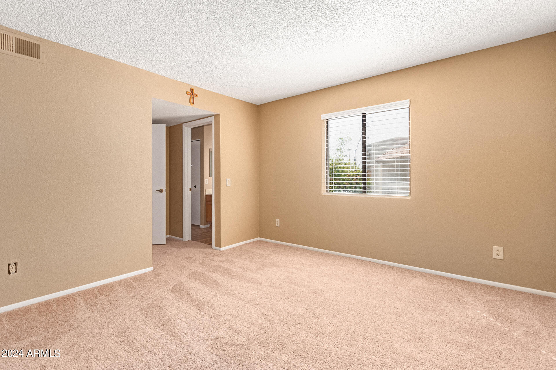 2146 W ISABELLA Avenue, 205