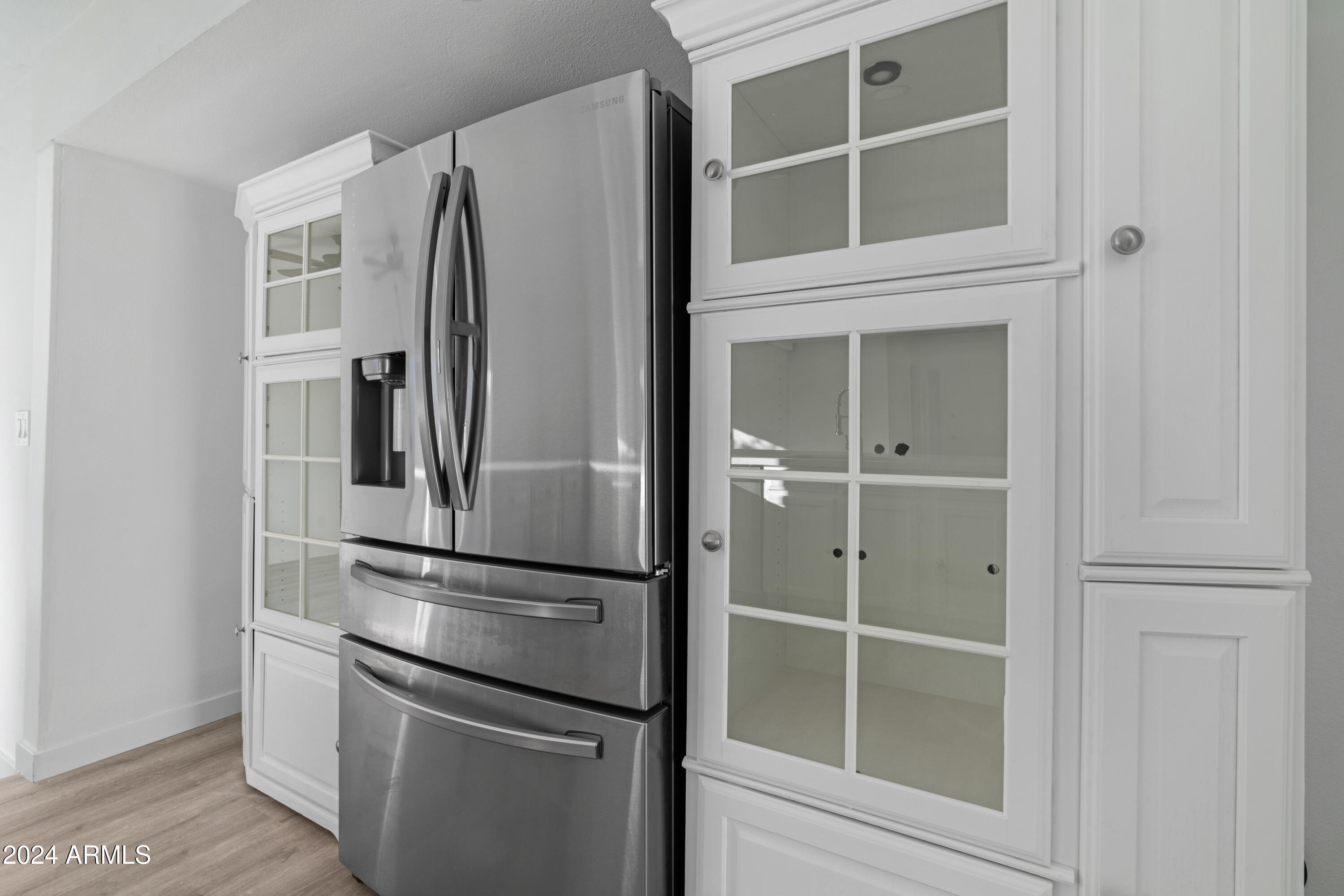 5311 W MOUNTAIN VIEW Road