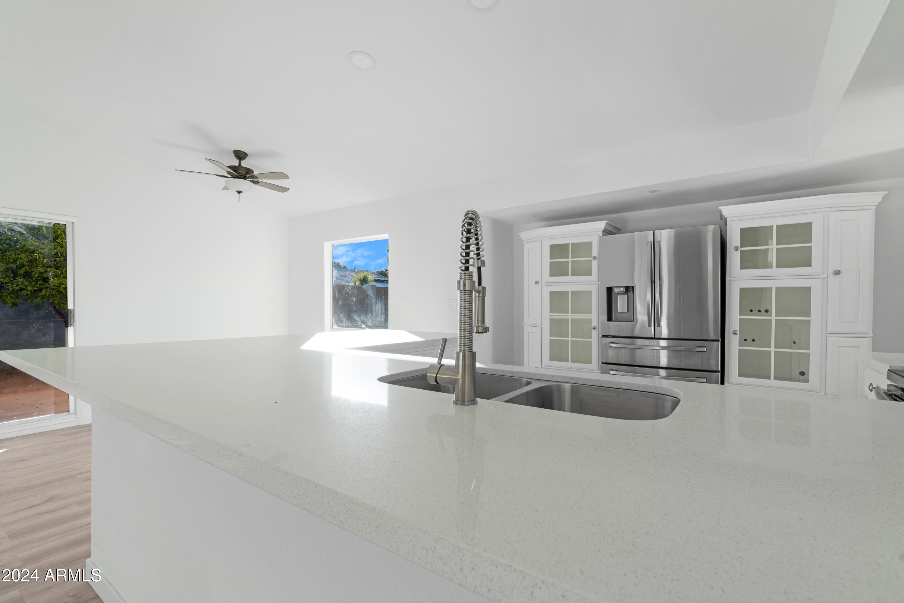 5311 W MOUNTAIN VIEW Road