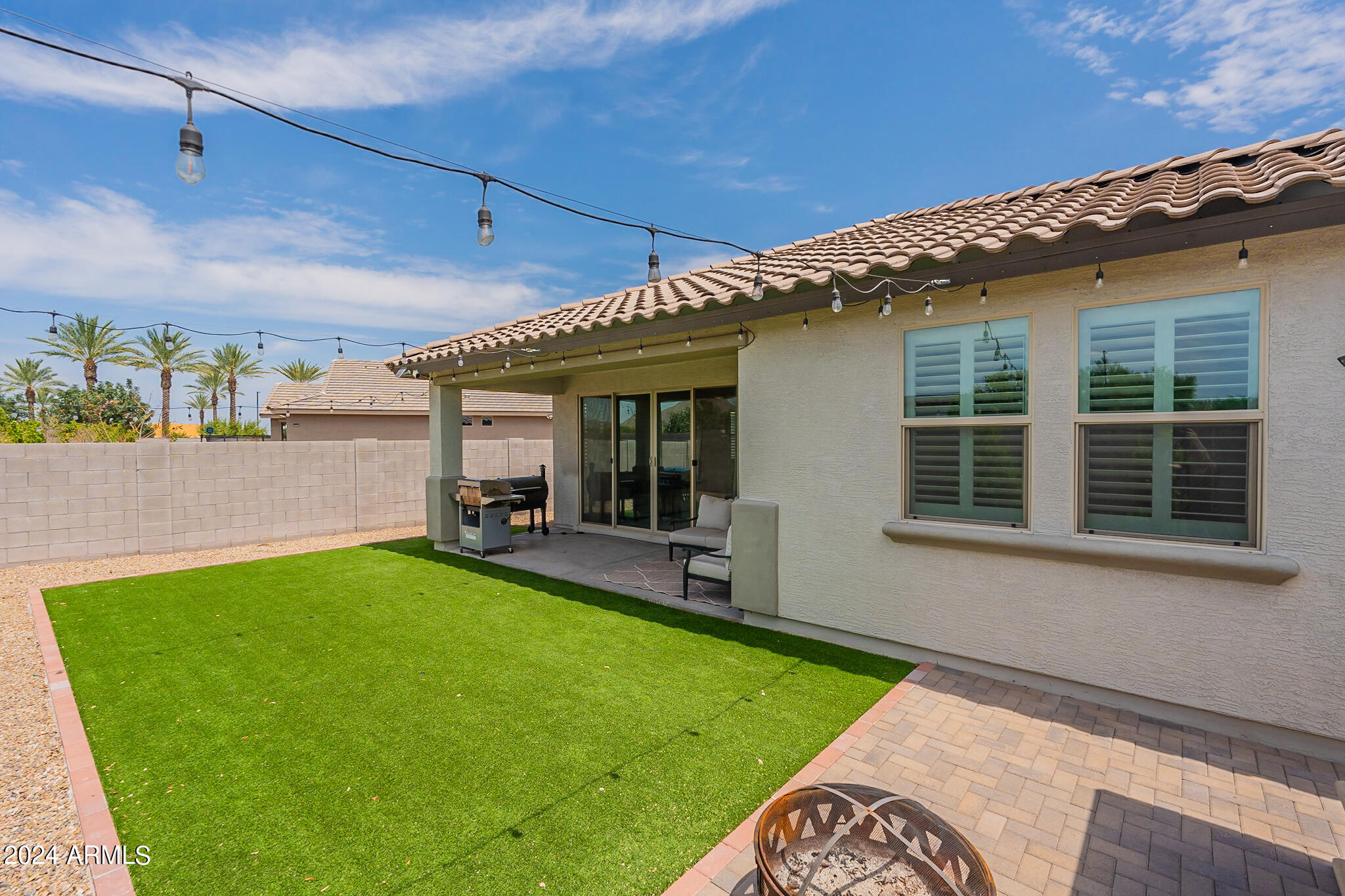 3023 W NEW RIVER Drive