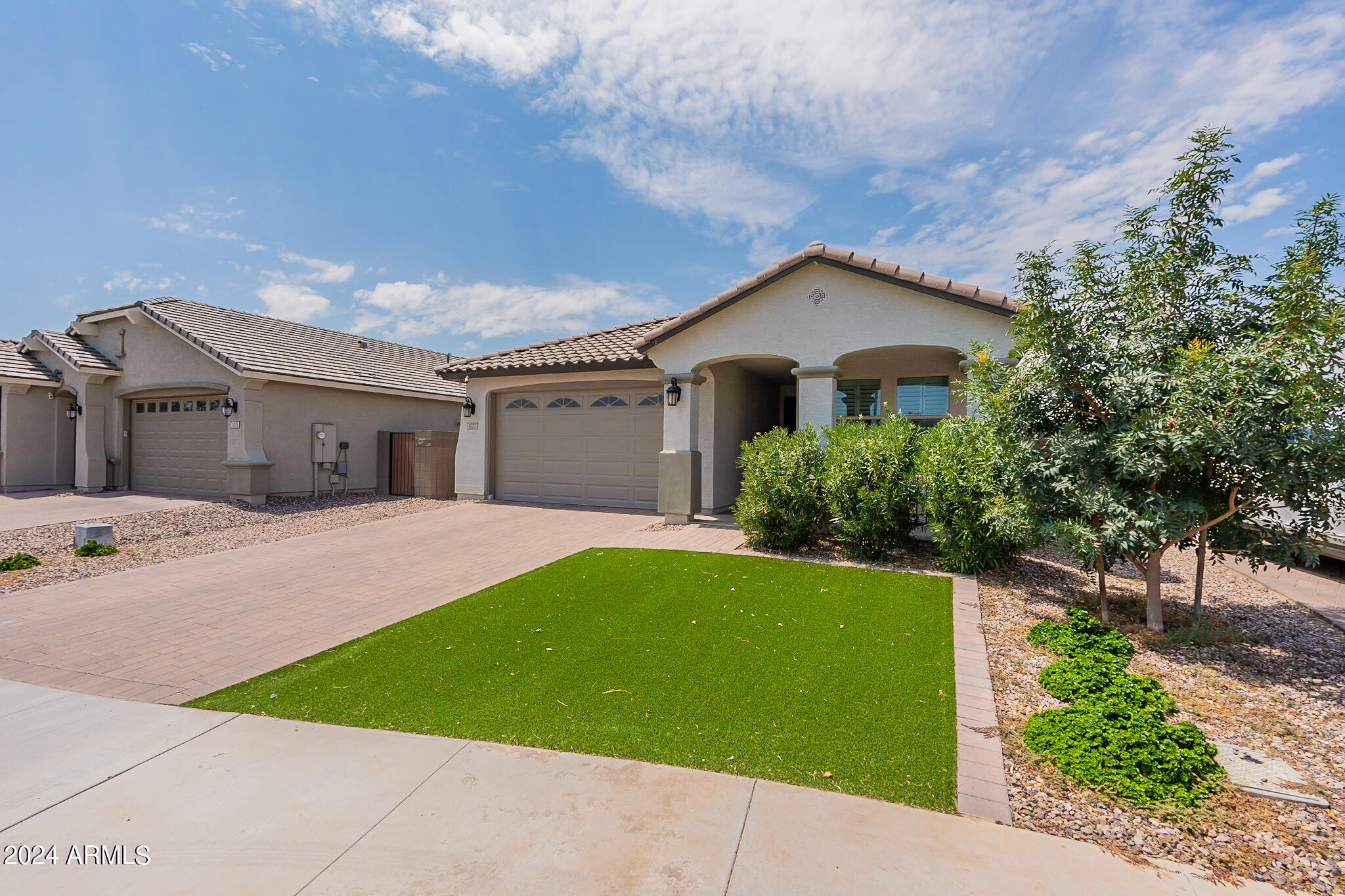 3023 W NEW RIVER Drive