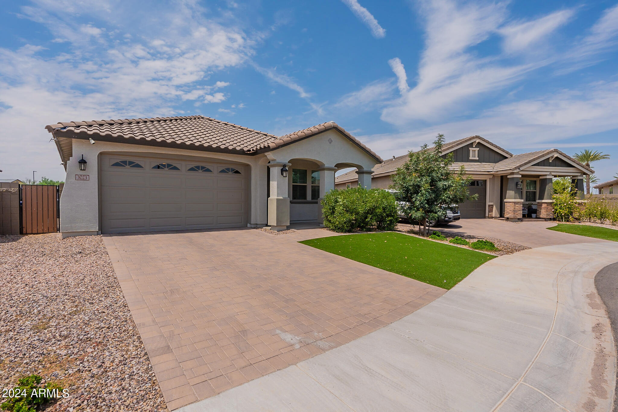 3023 W NEW RIVER Drive