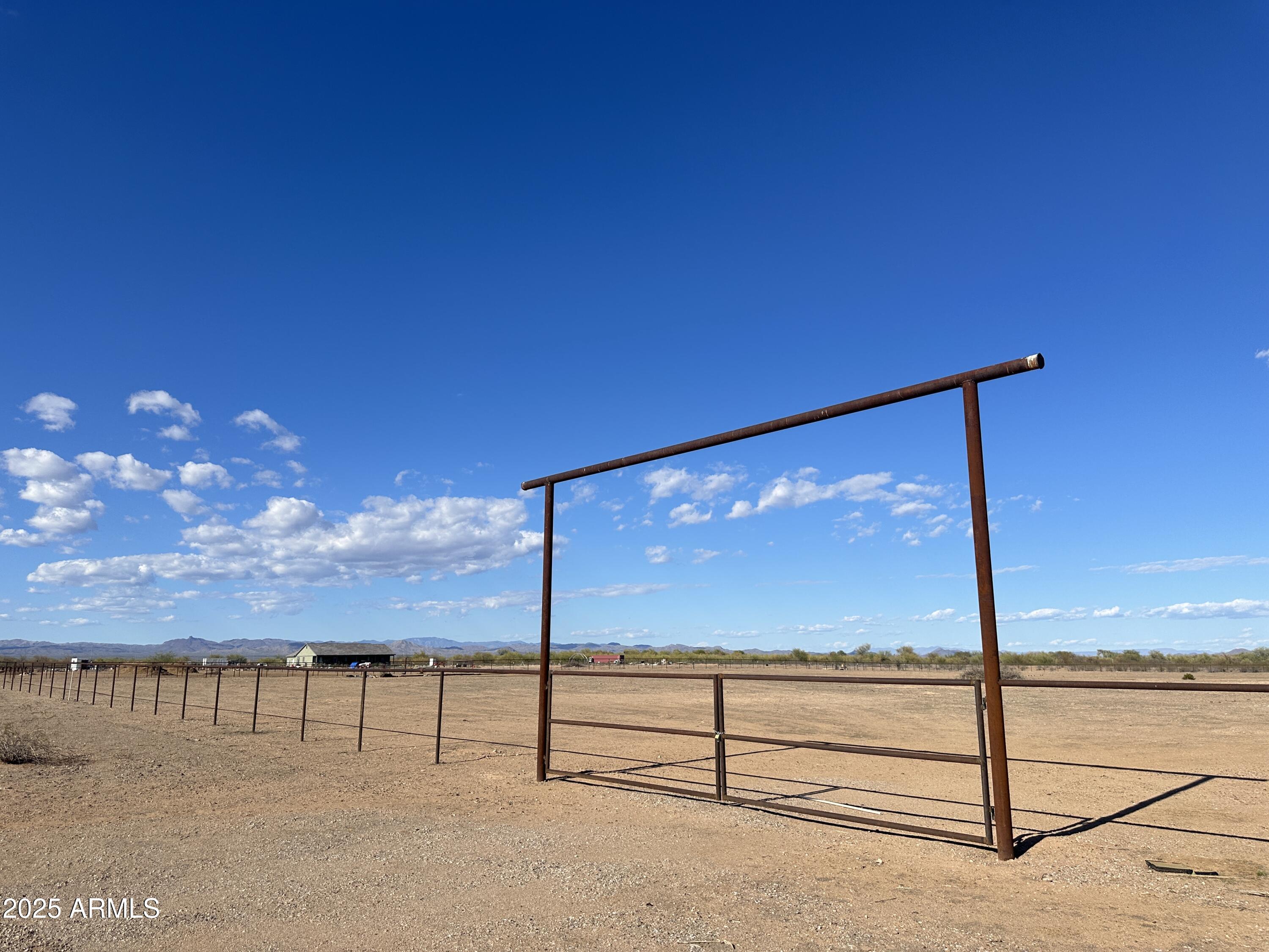 24130 W DIXILETA Drive, -