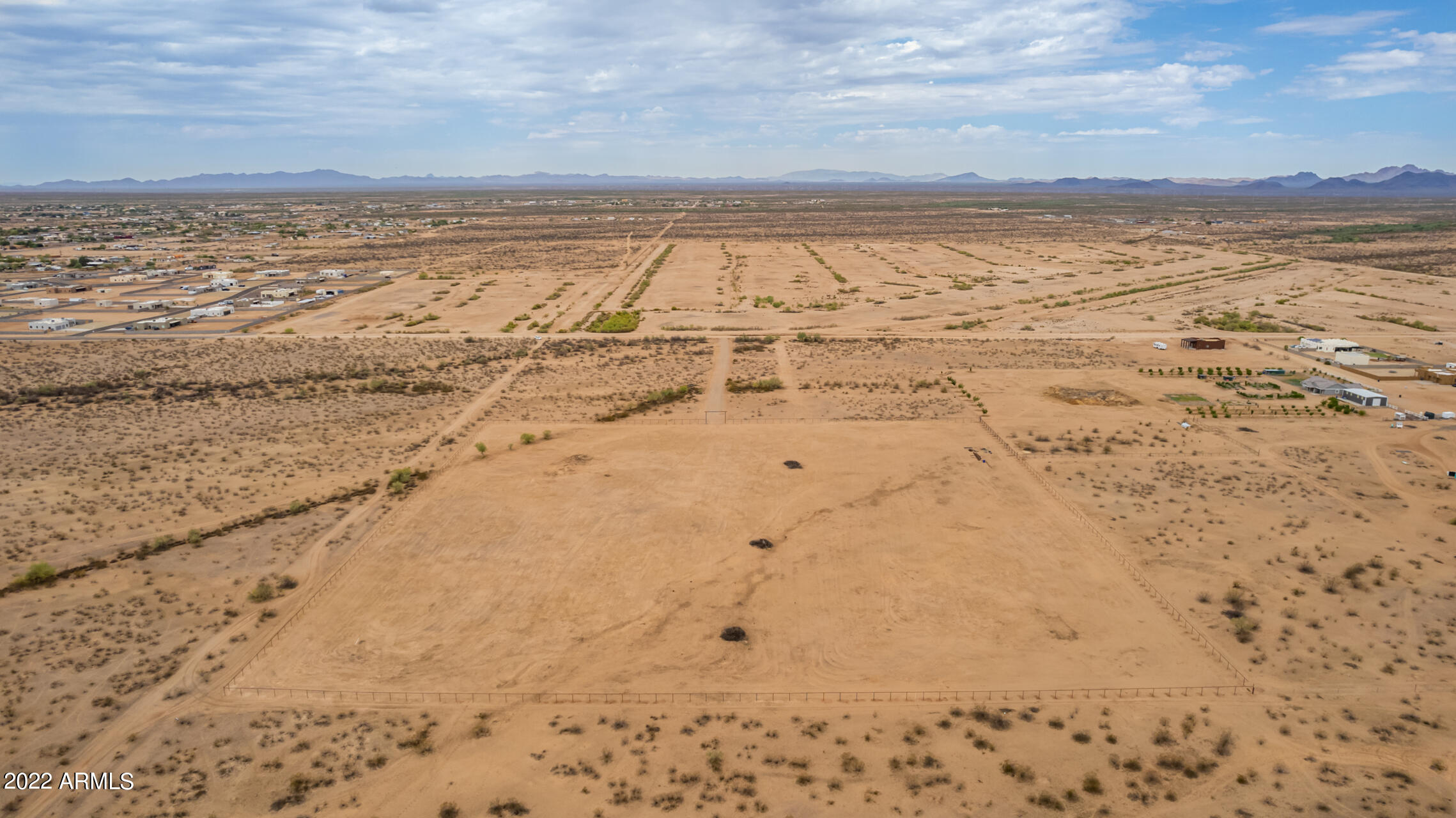 24130 W DIXILETA Drive, -