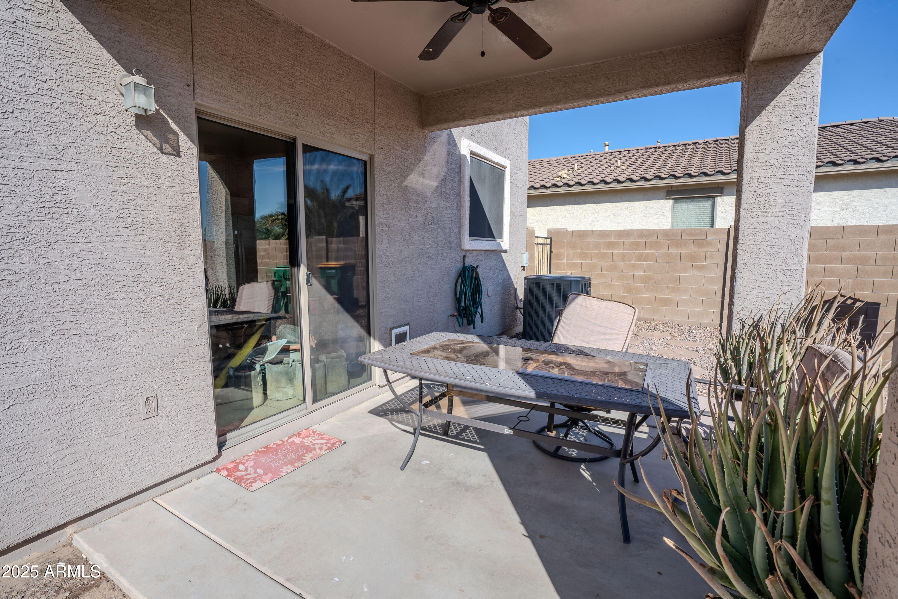 44181 W GRIFFIS Drive