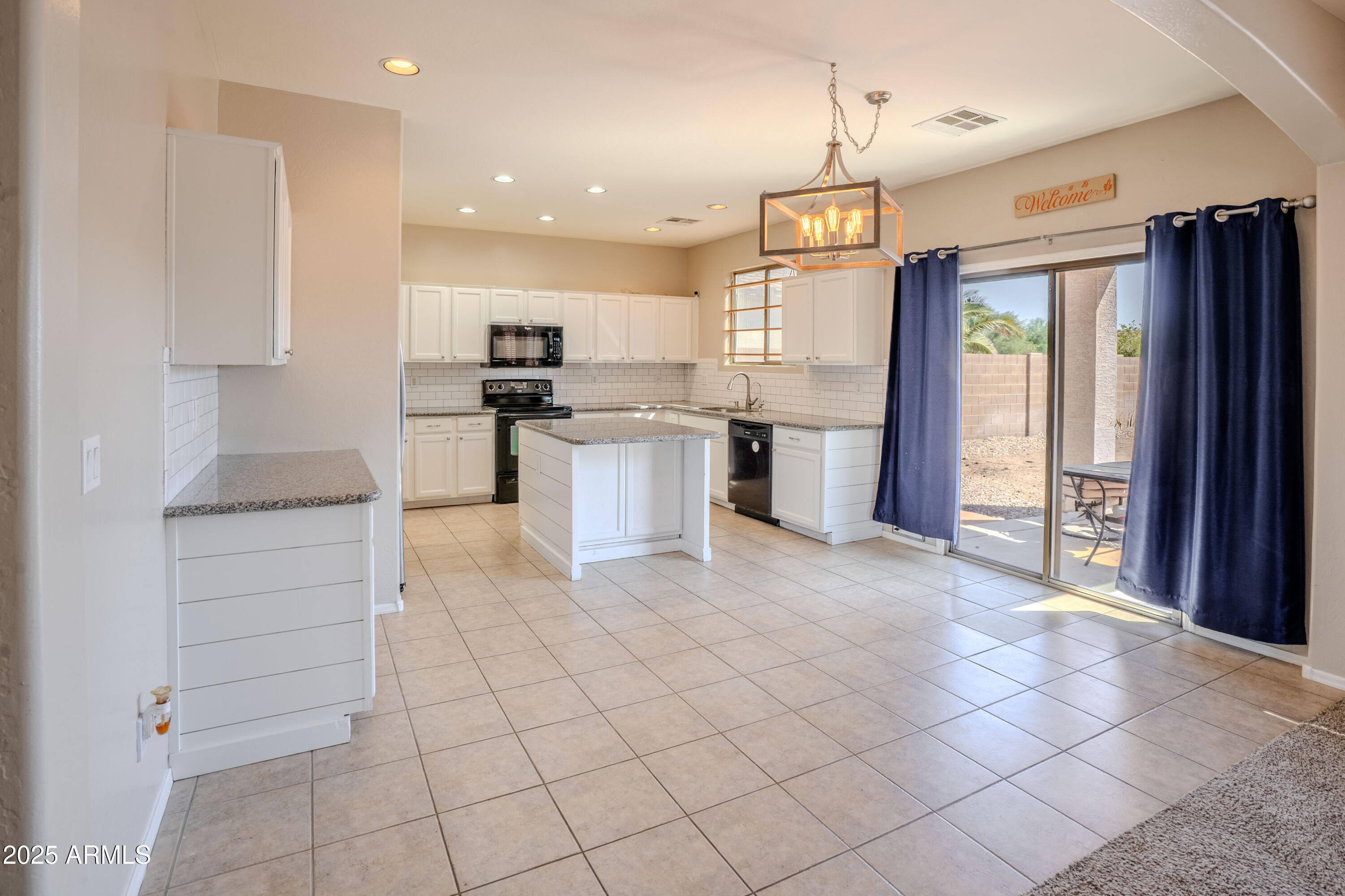 44181 W GRIFFIS Drive