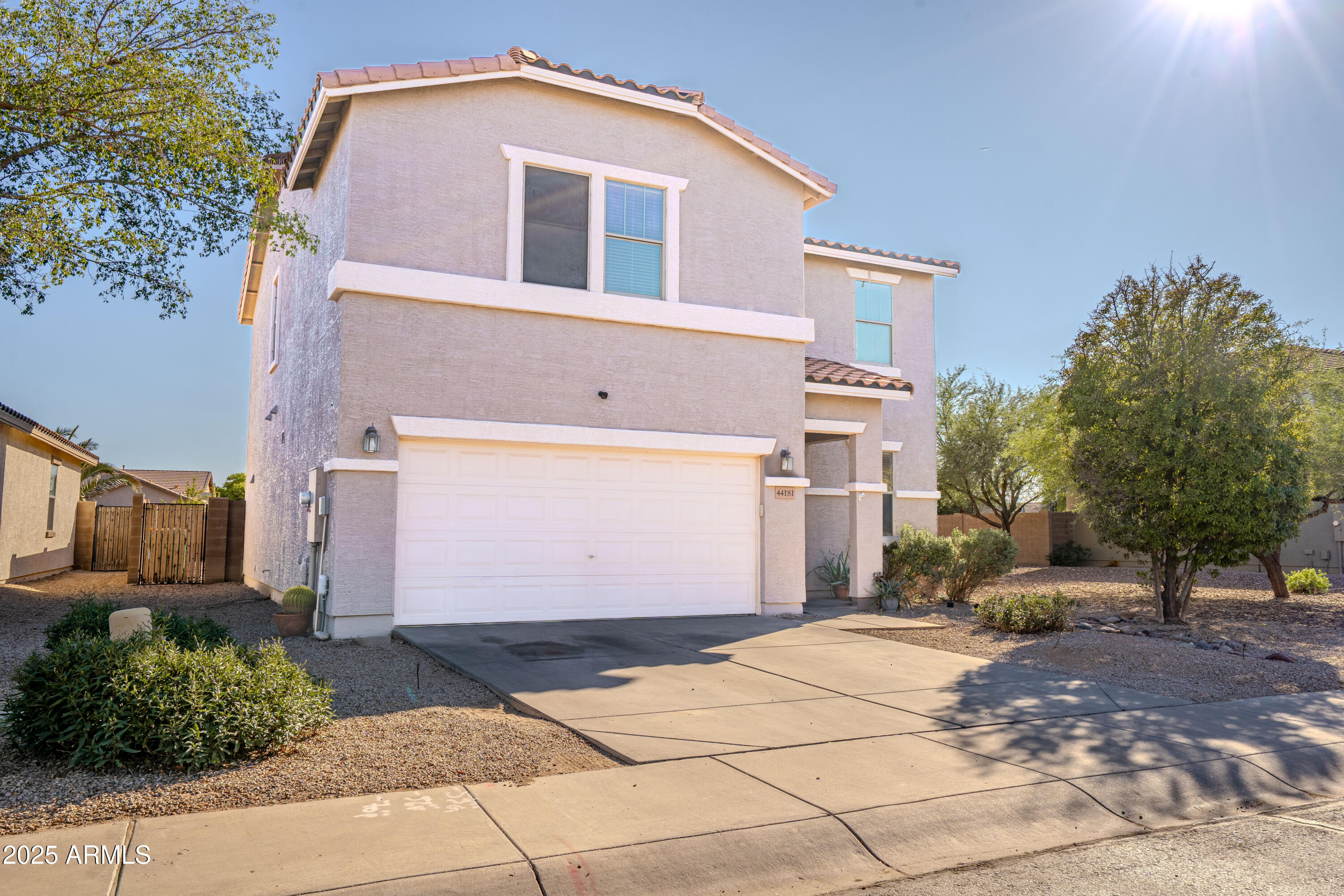 44181 W GRIFFIS Drive