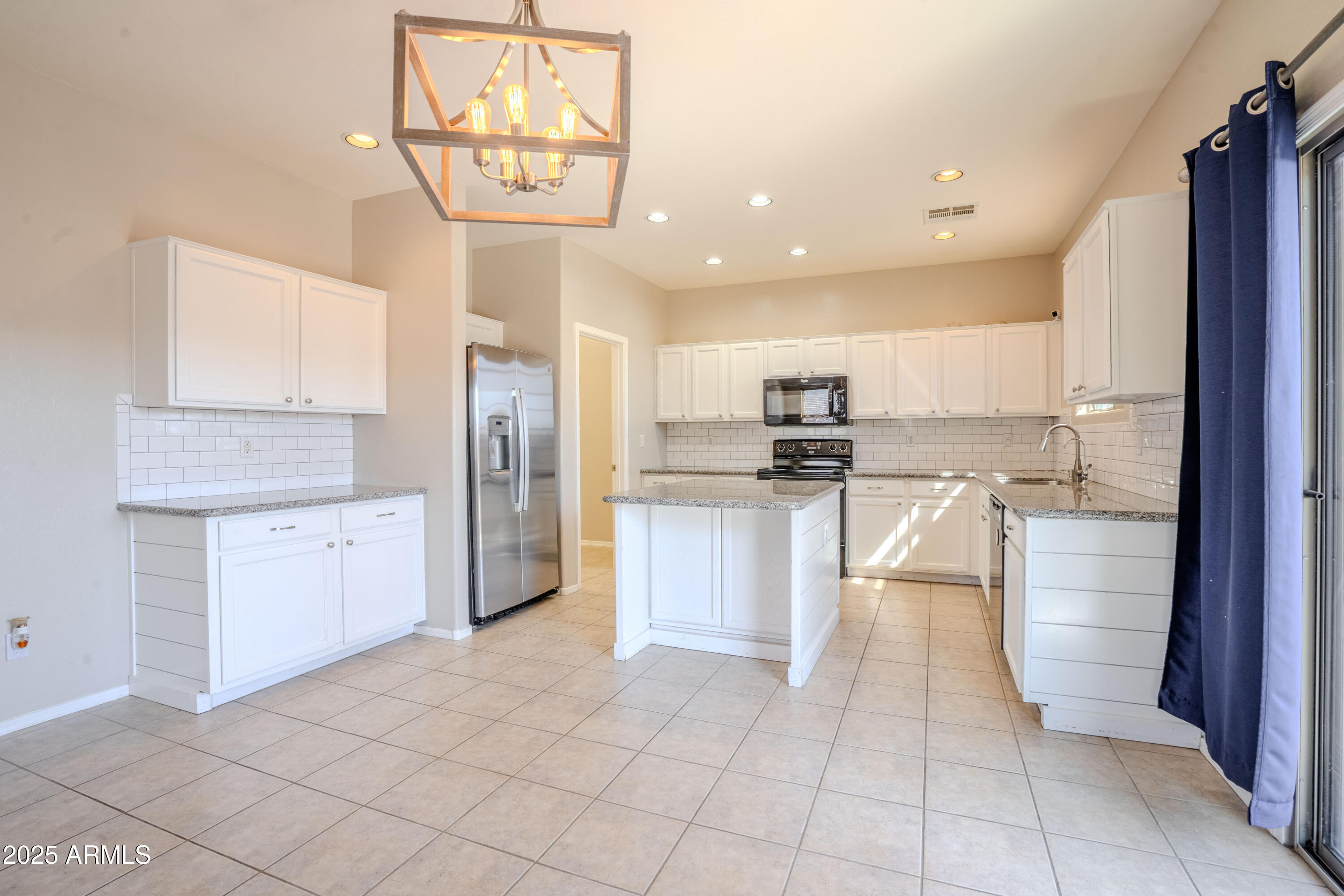 44181 W GRIFFIS Drive