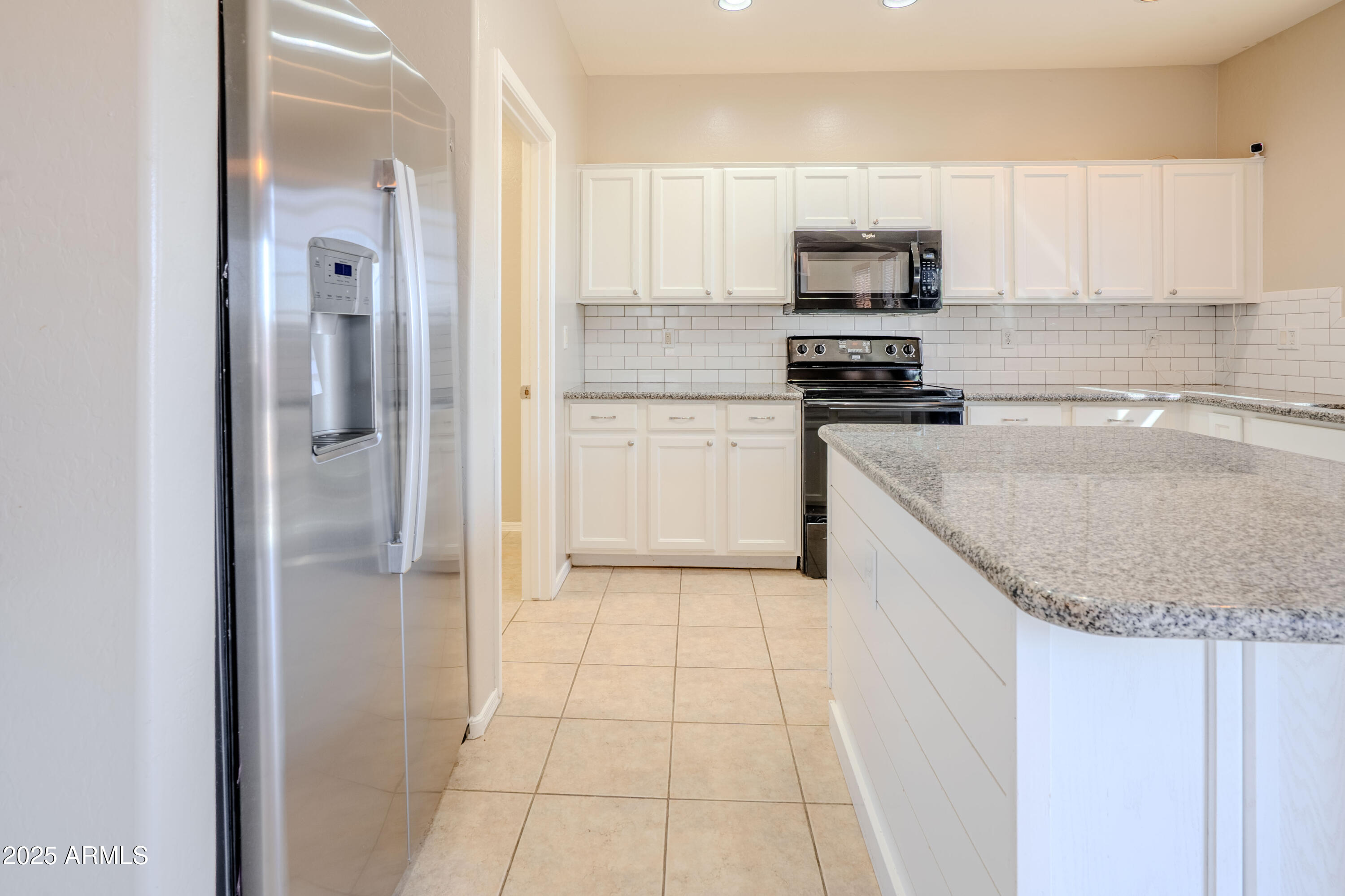 44181 W GRIFFIS Drive