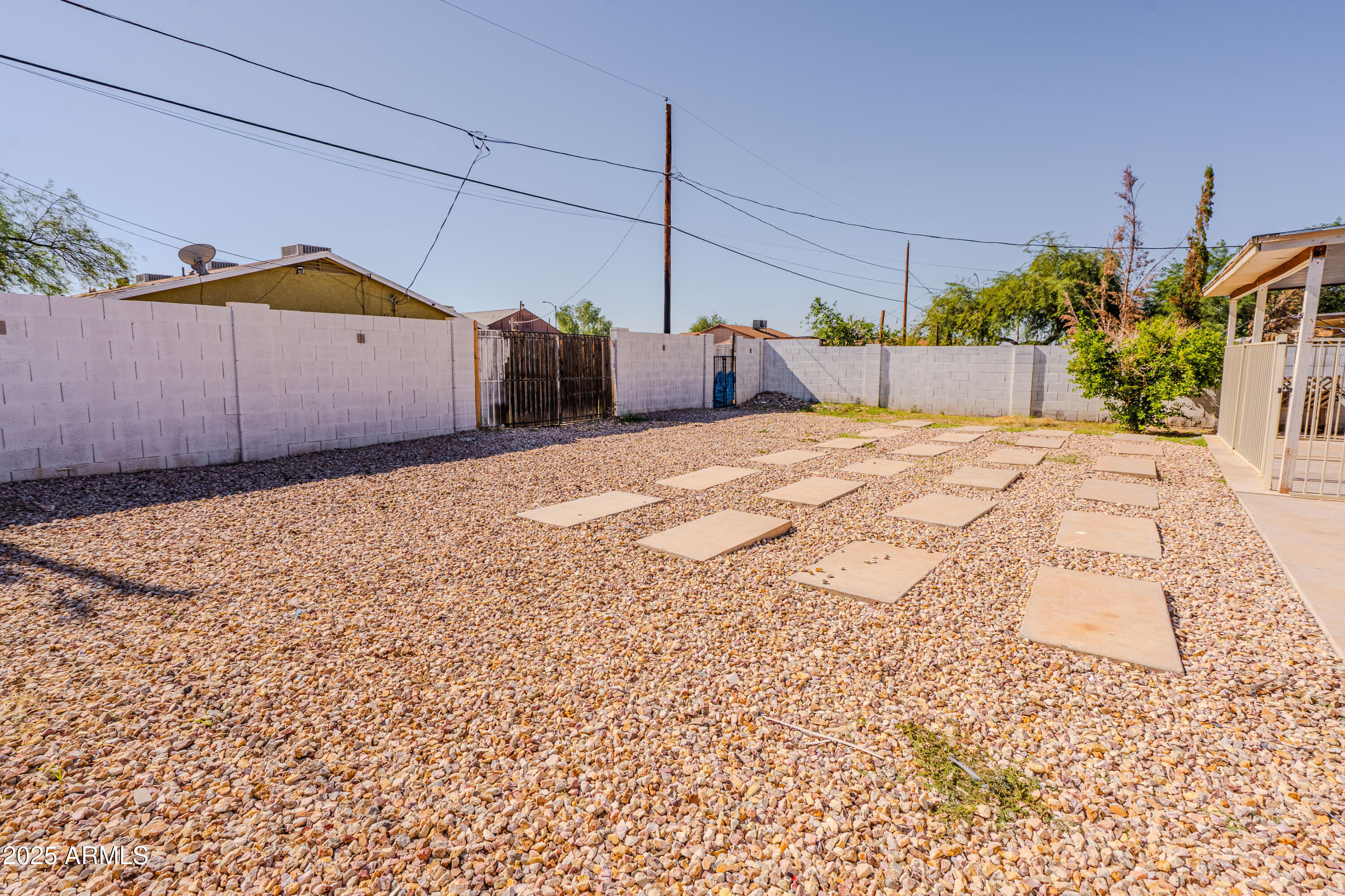 2905 E CHIPMAN Road