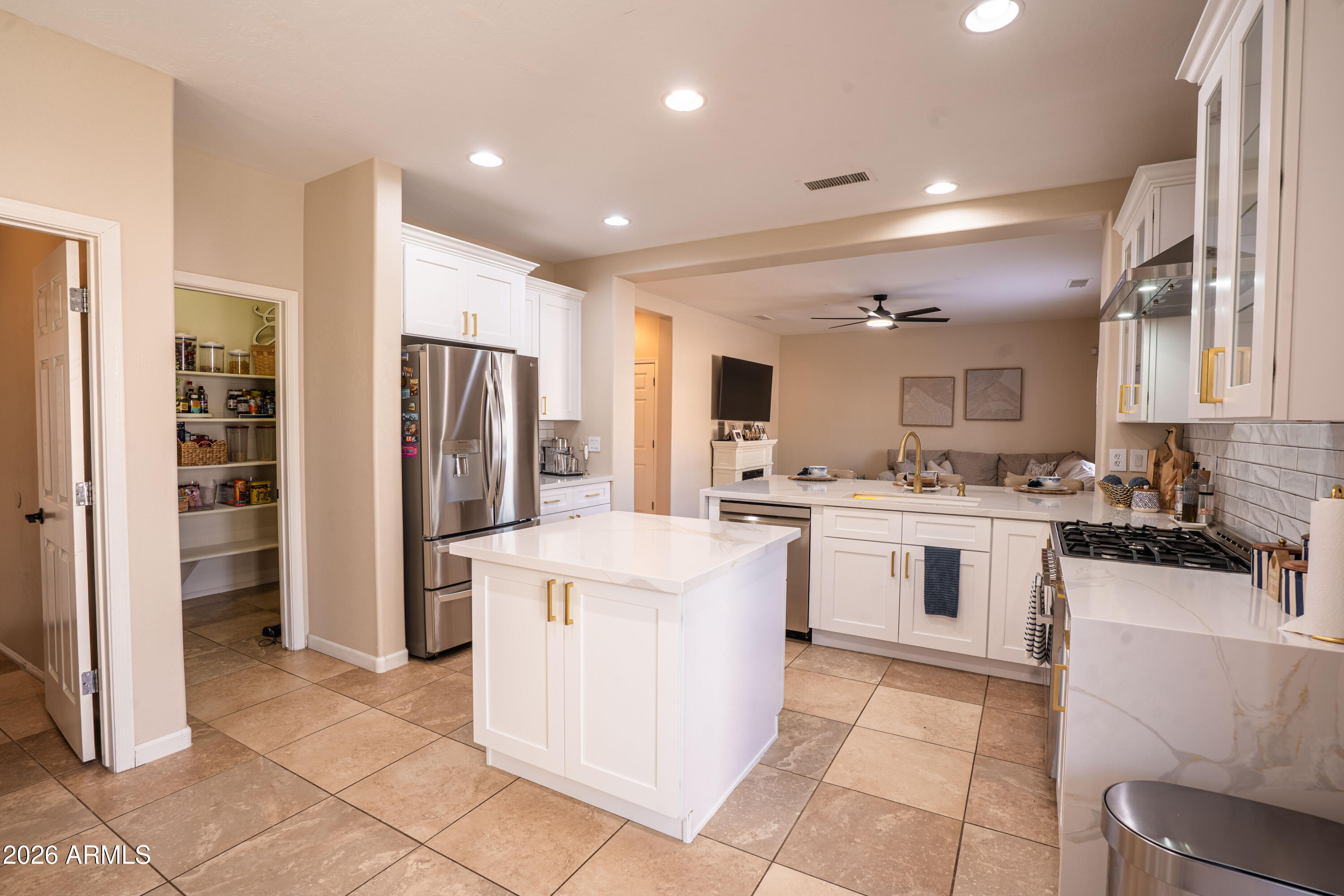 44346 W CYPRESS Lane