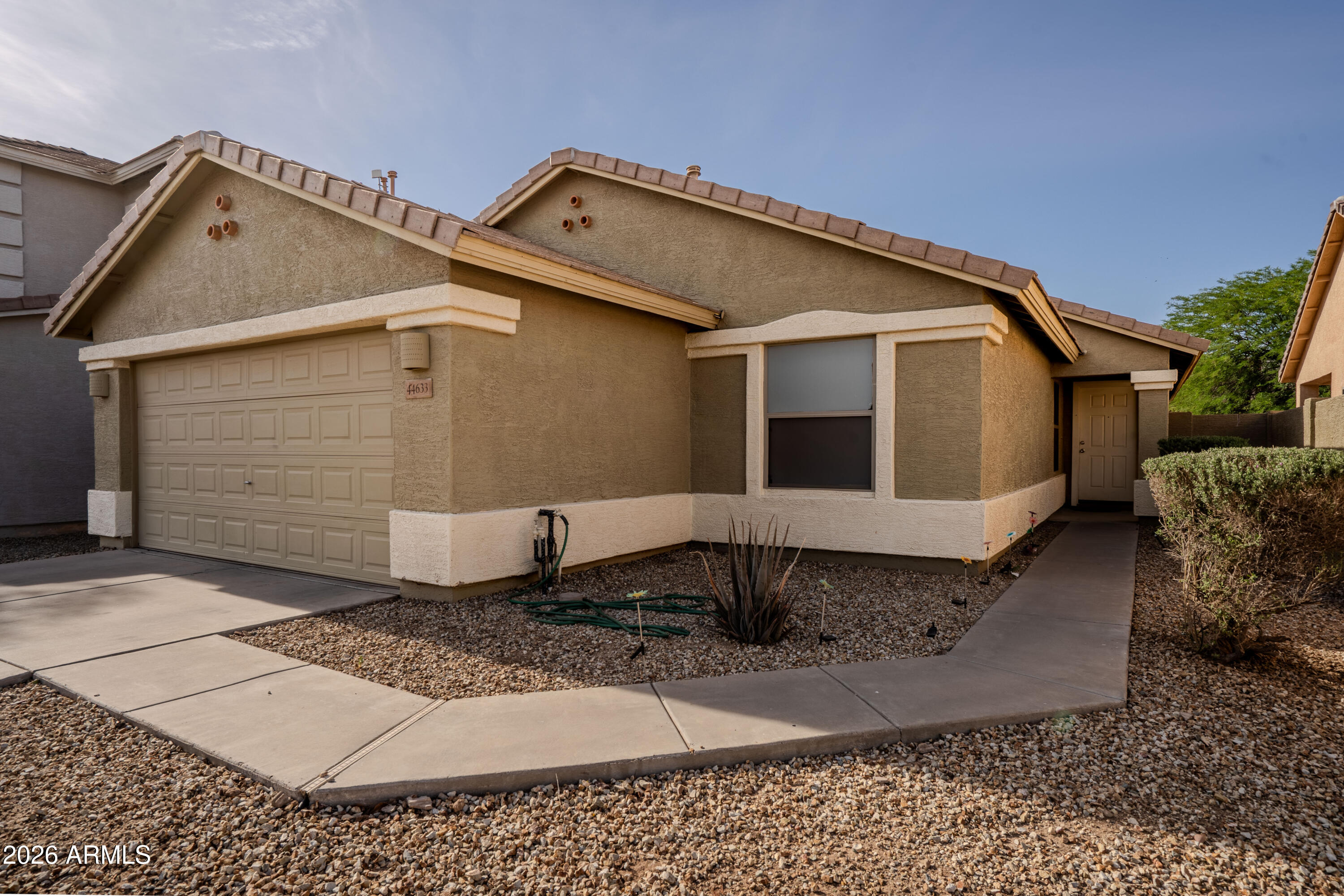 44633 W YUCCA Lane
