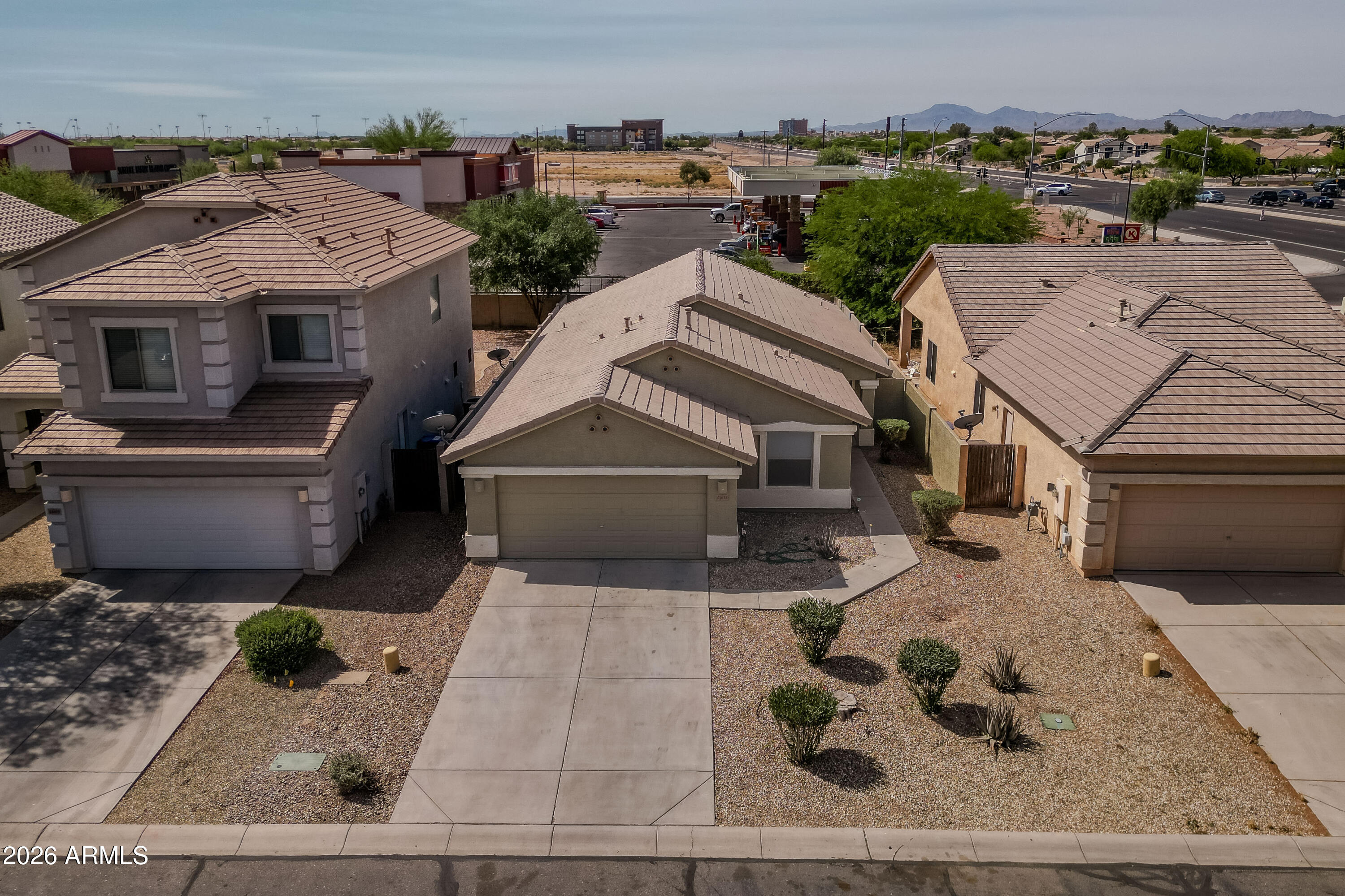 44633 W YUCCA Lane