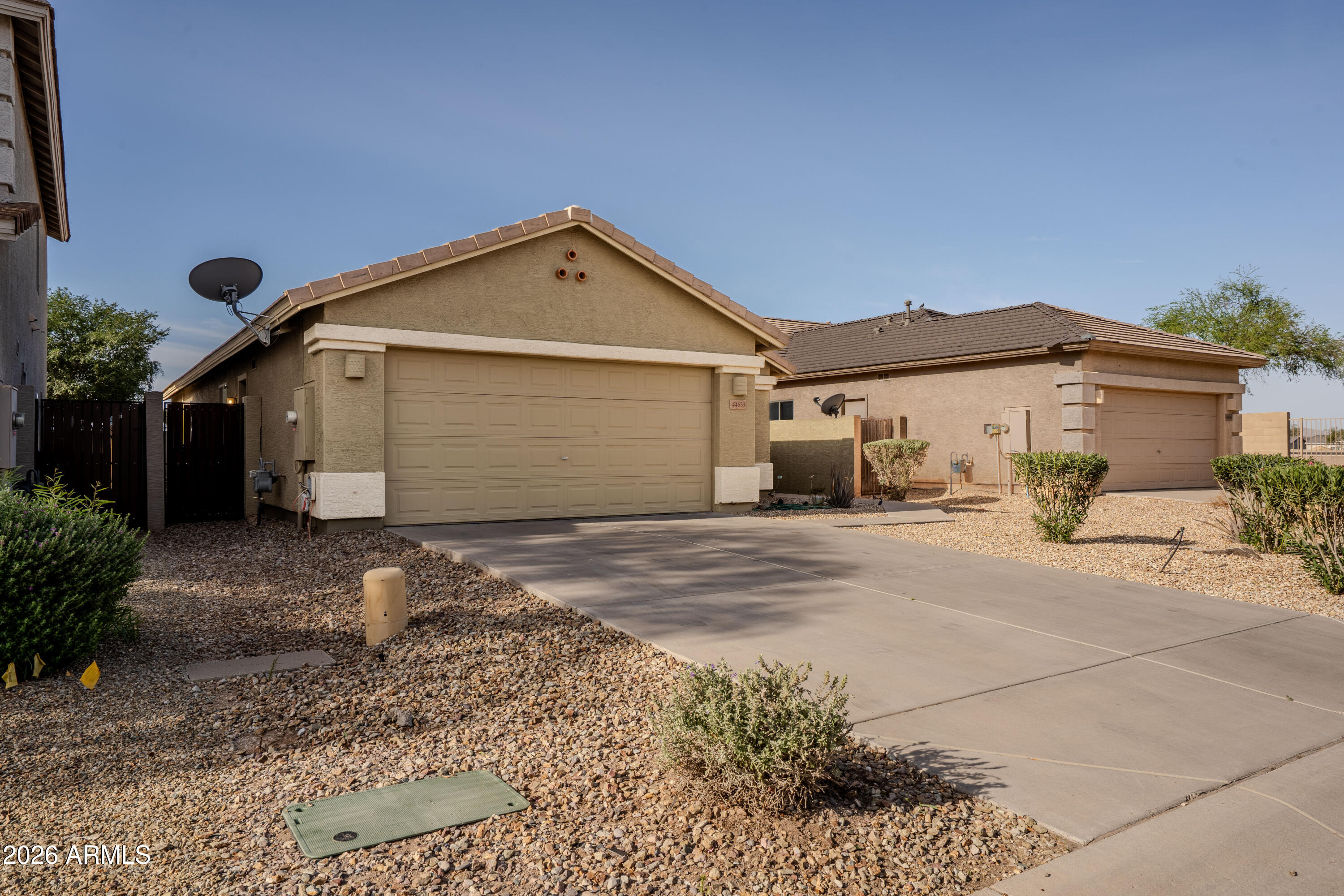 44633 W YUCCA Lane