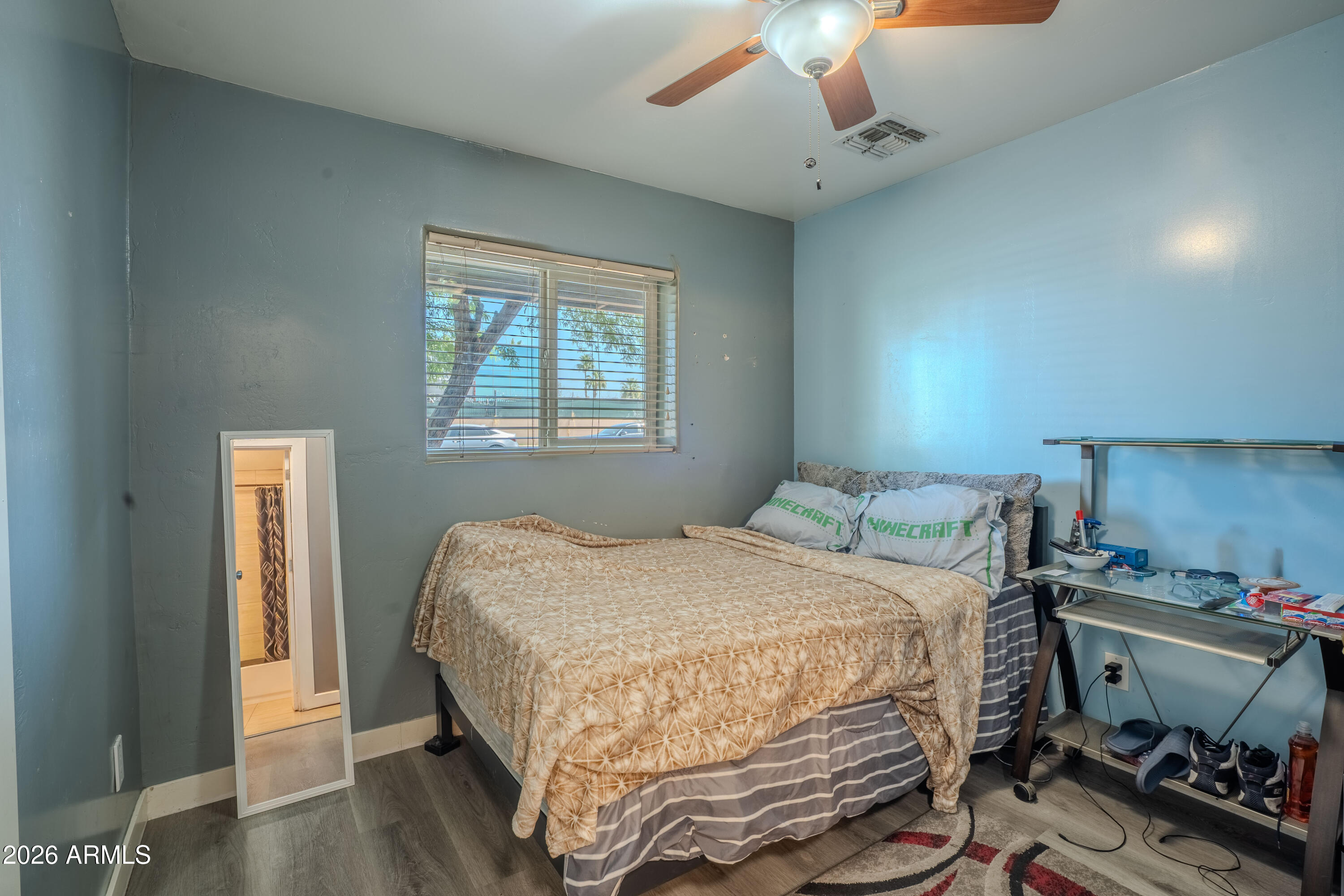3801 W WILSHIRE Drive