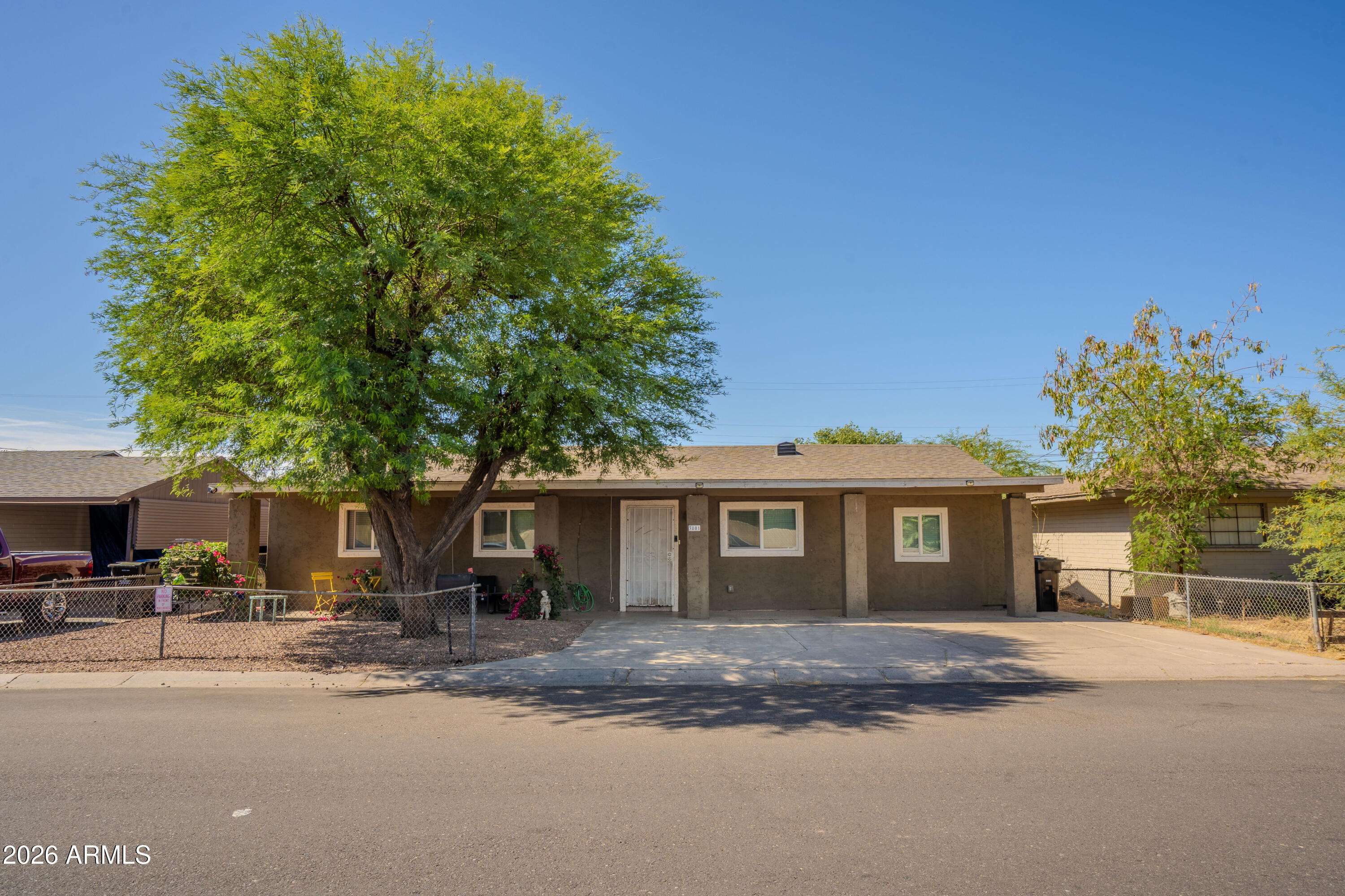 3801 W WILSHIRE Drive