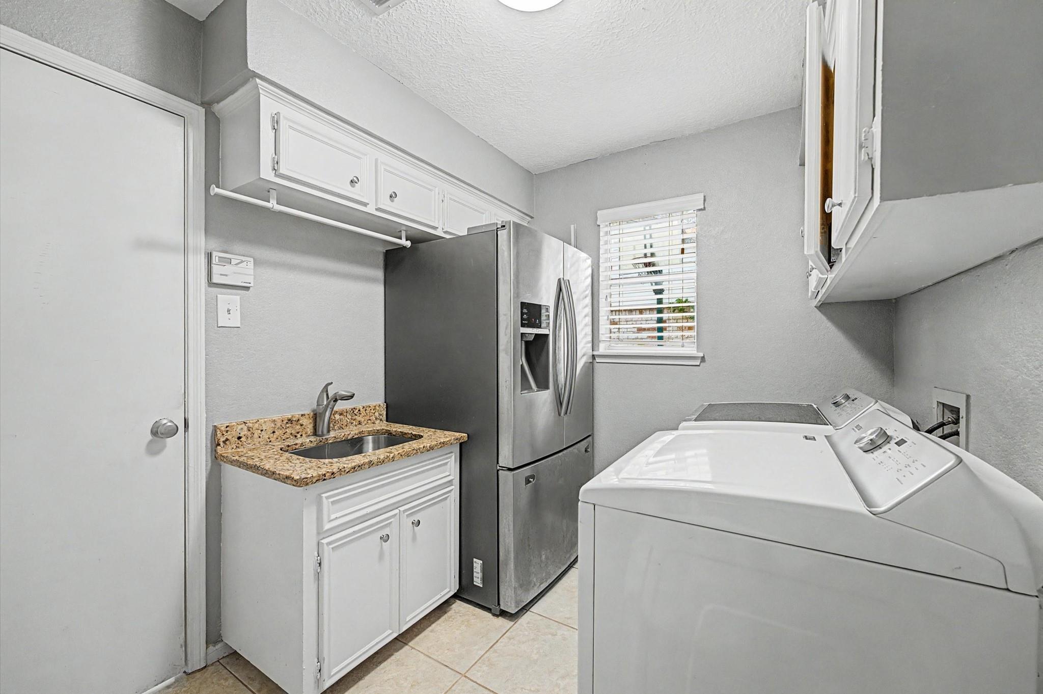 2211 River Falls Drive