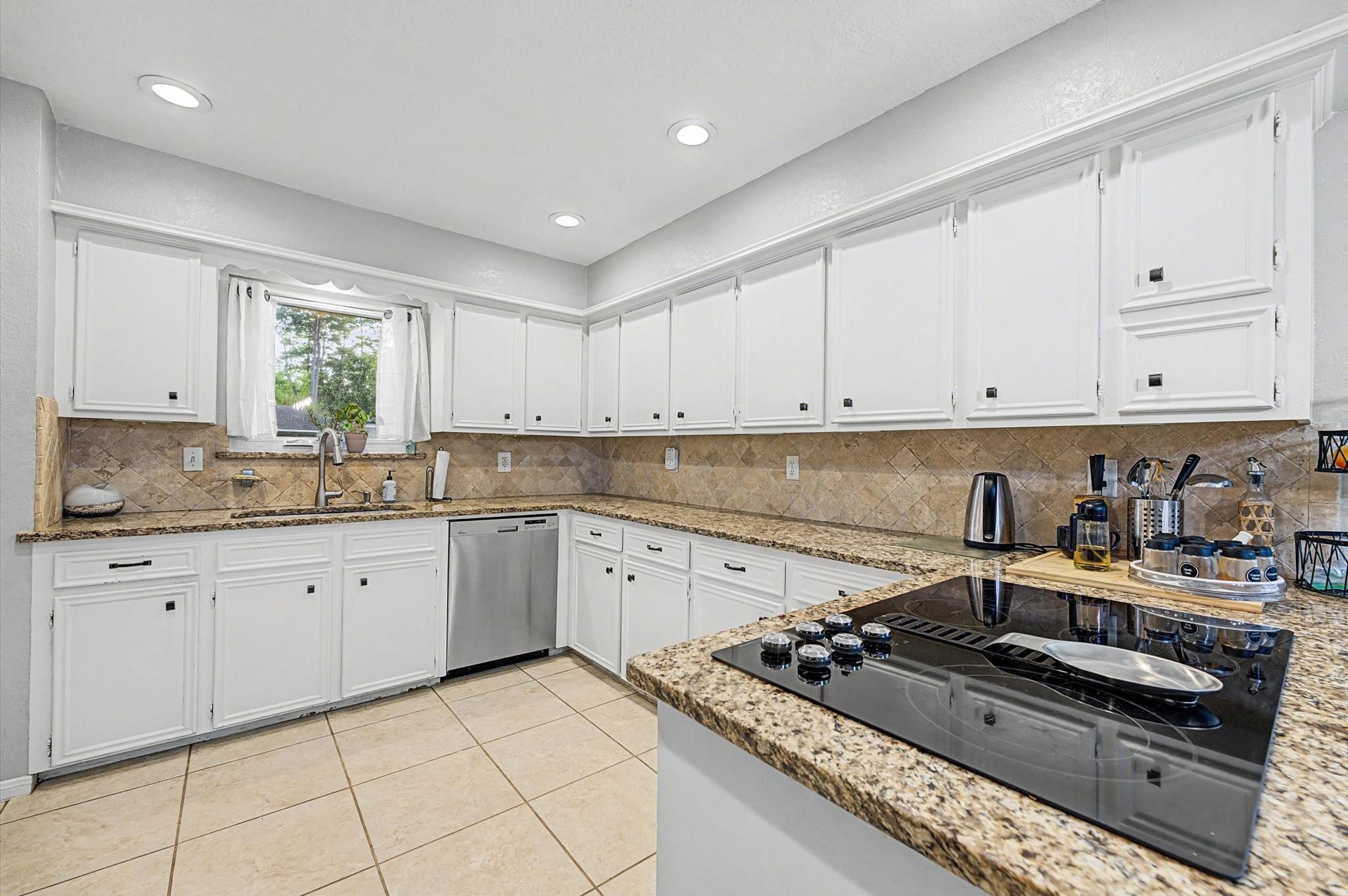 2211 River Falls Drive